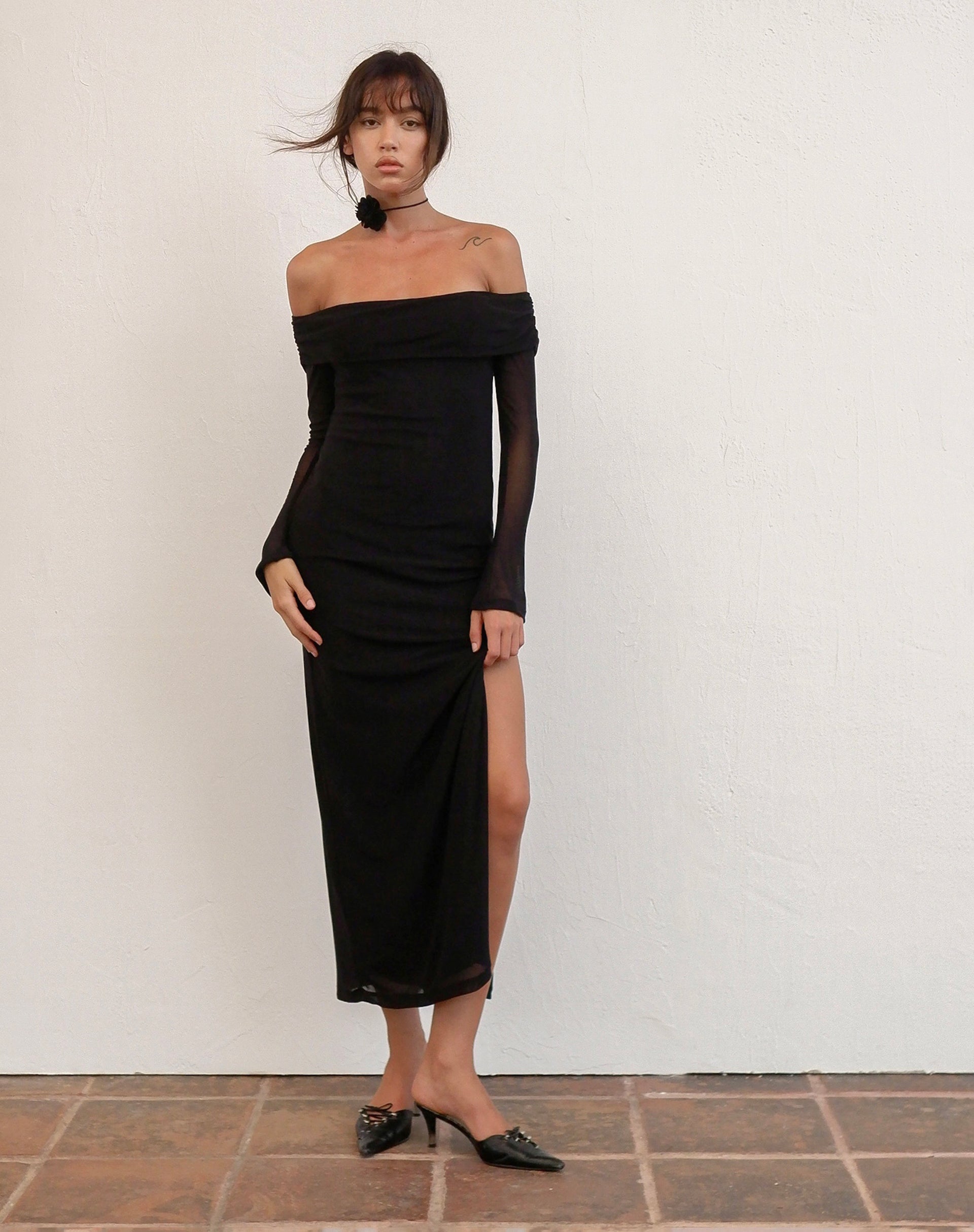 Image de Terika Bardot Long Sleeve Maxi Dress in Mesh Black