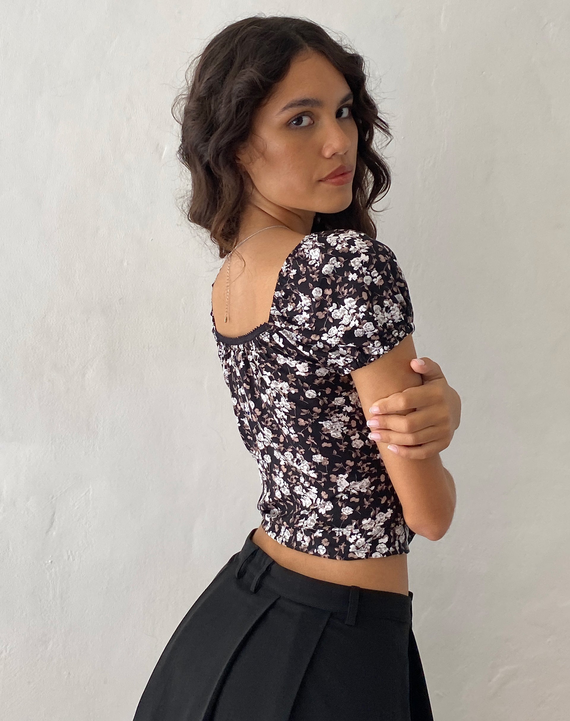 Image de Tezu Sweetheart Top in Dark Wild Flower