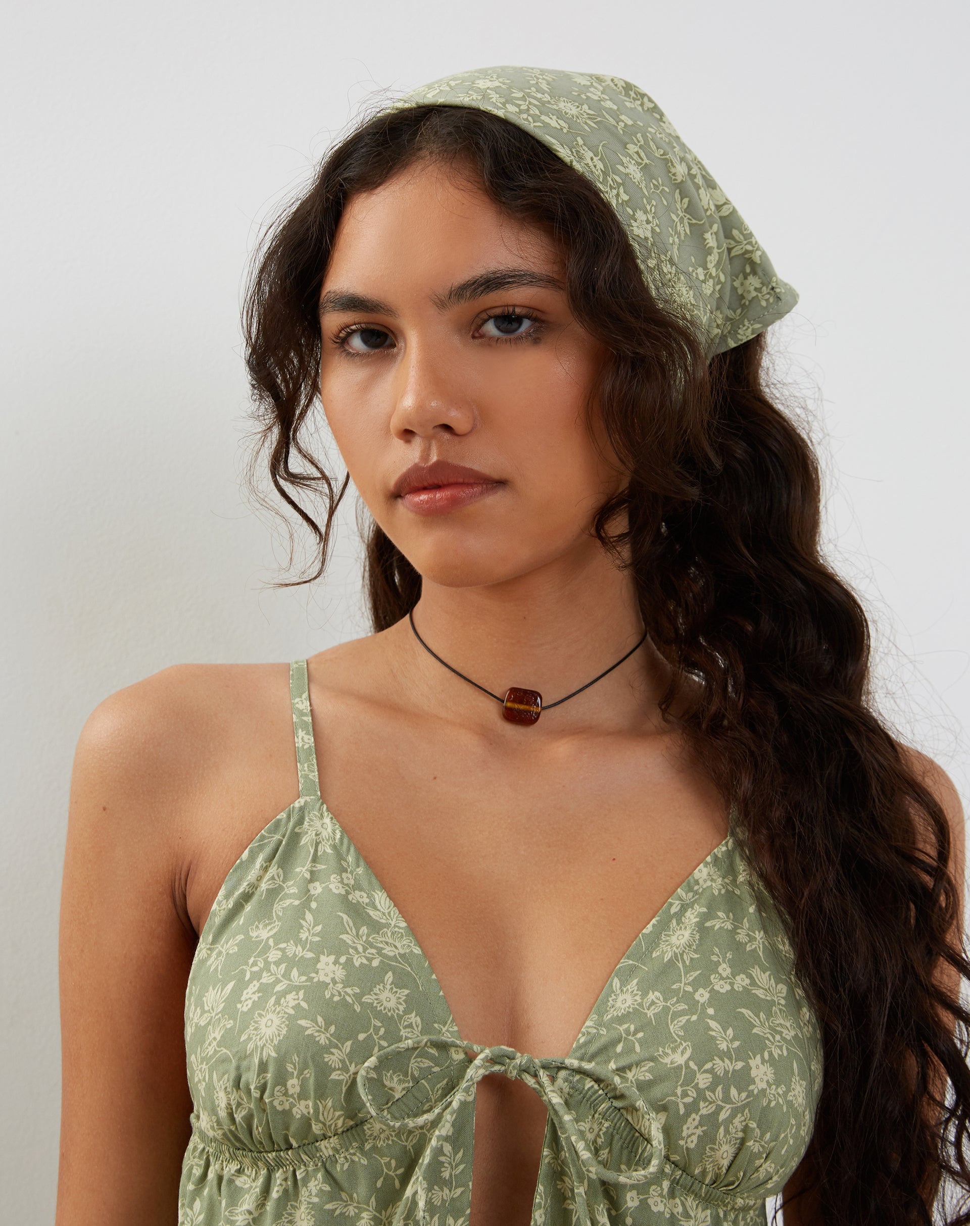 Image de Tezza Tie Front Cami Top in Ditsy Floral Green