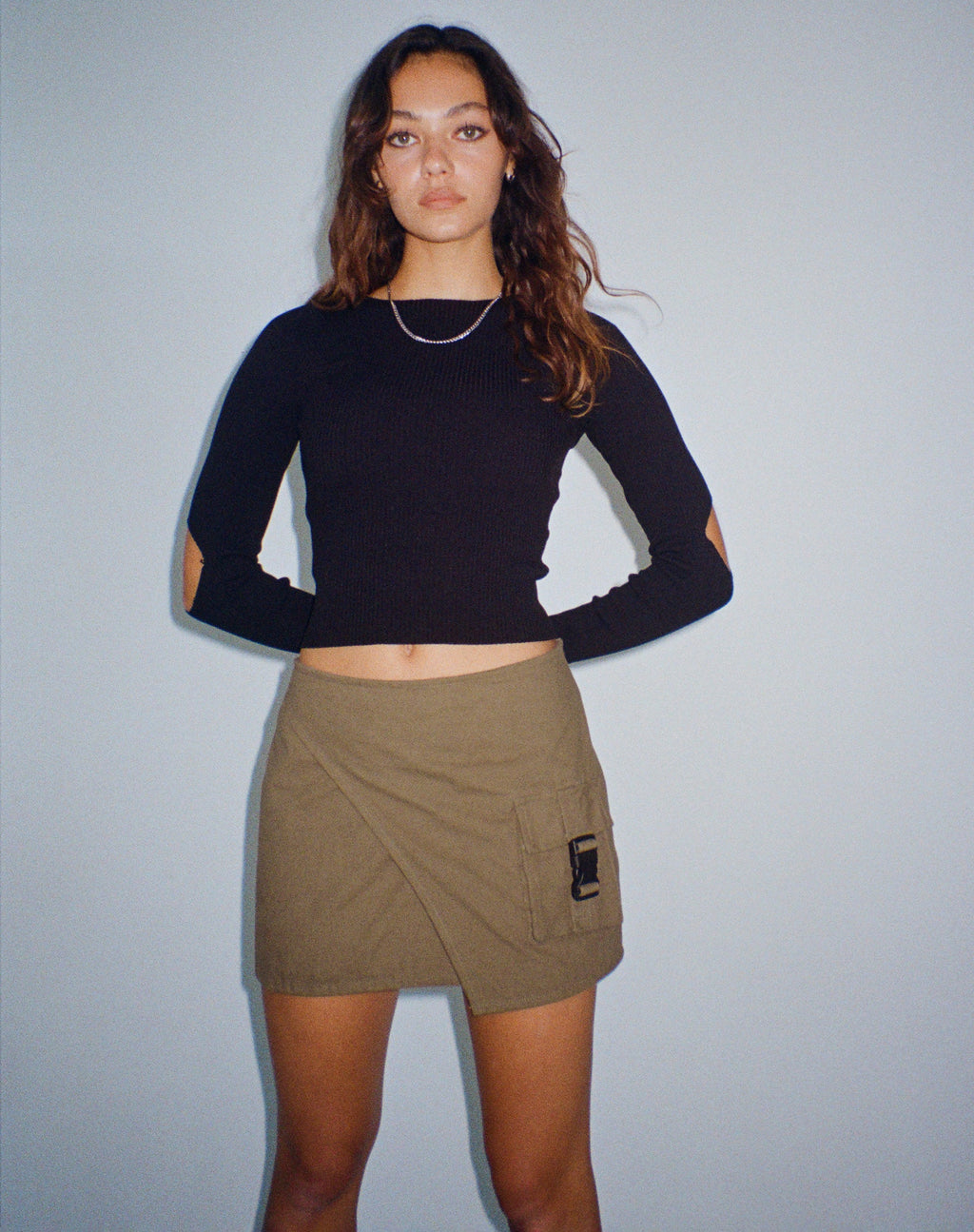 Minijupe taille basse Trin, kaki militaire