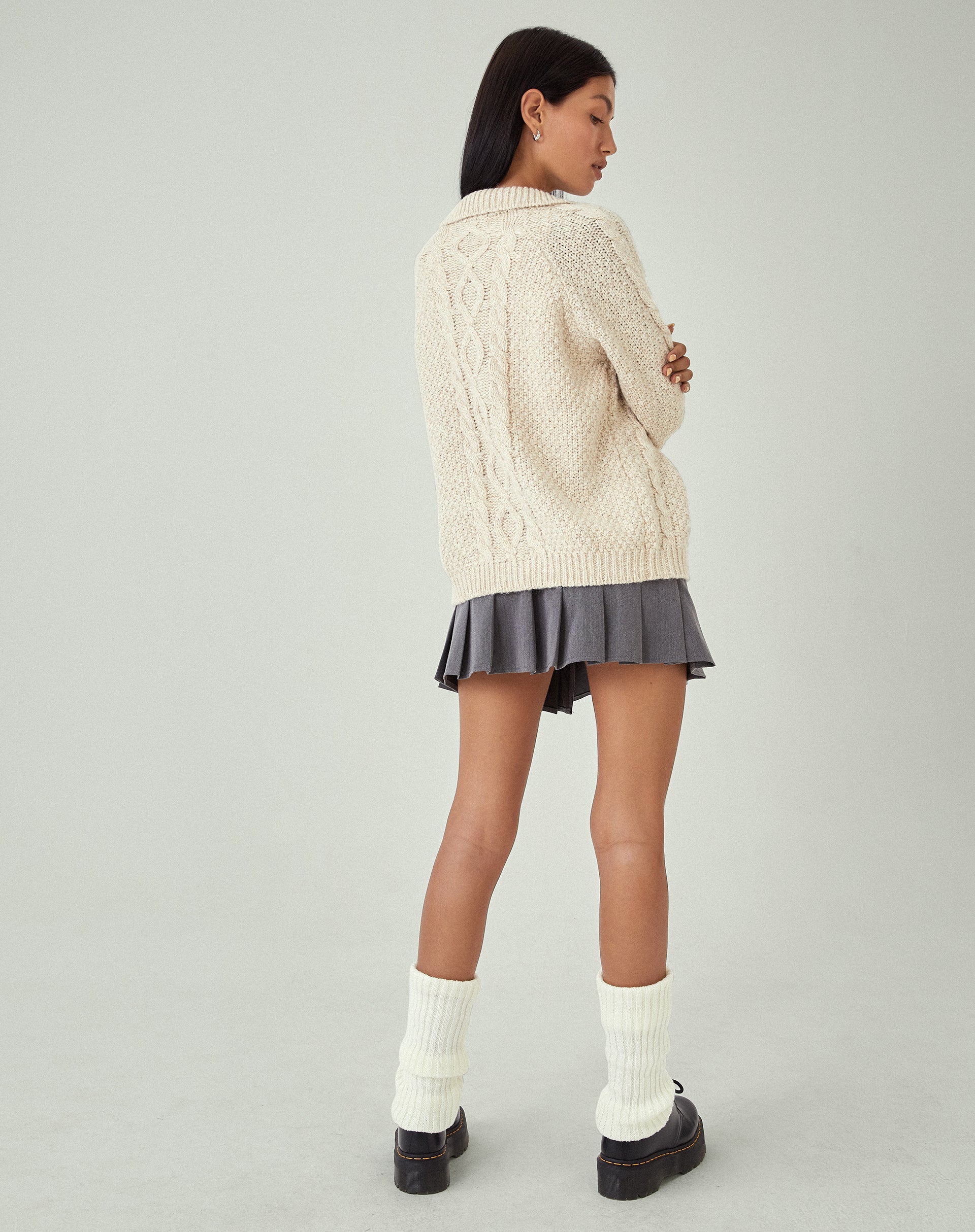 Image de MOTEL X JACQUIE Cardigan Triny en tricot torsadé Oatmeal