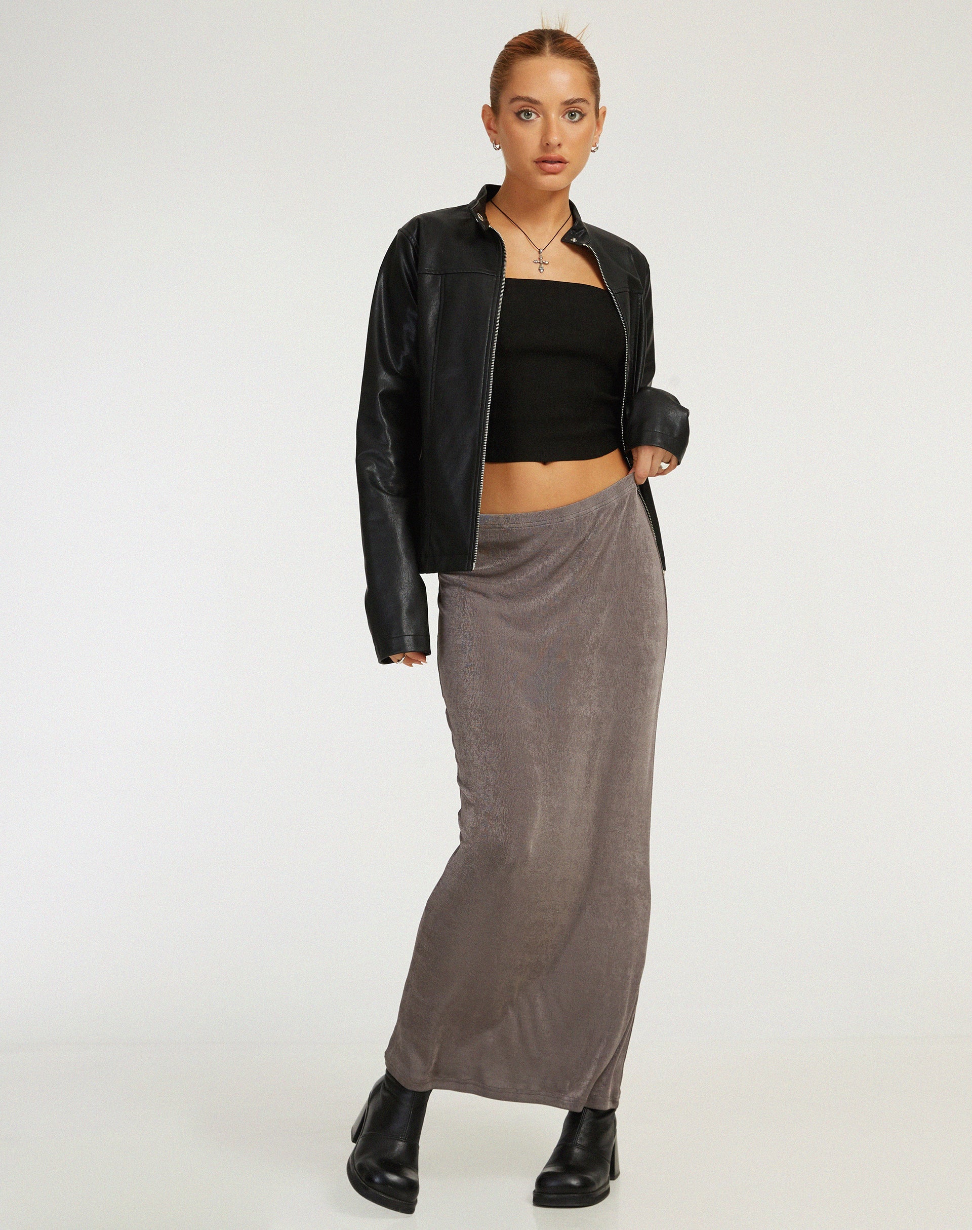 image de Tulus Maxi Skirt in Charcoal