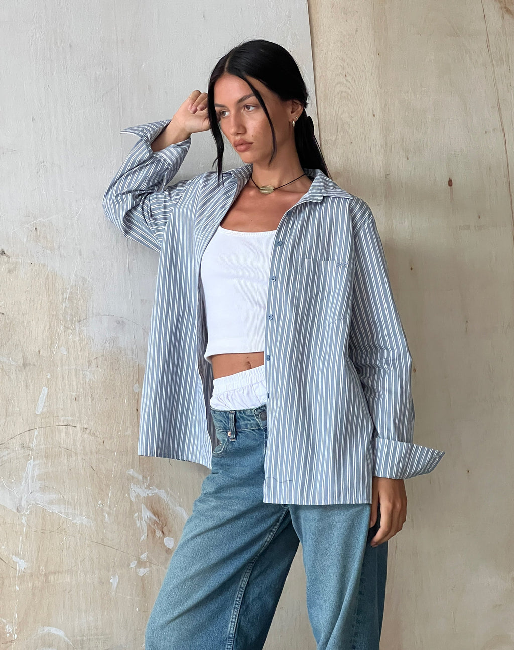 Chemise Turner MOTEL X JACQUIE à rayures grises et blanches avec broderie M