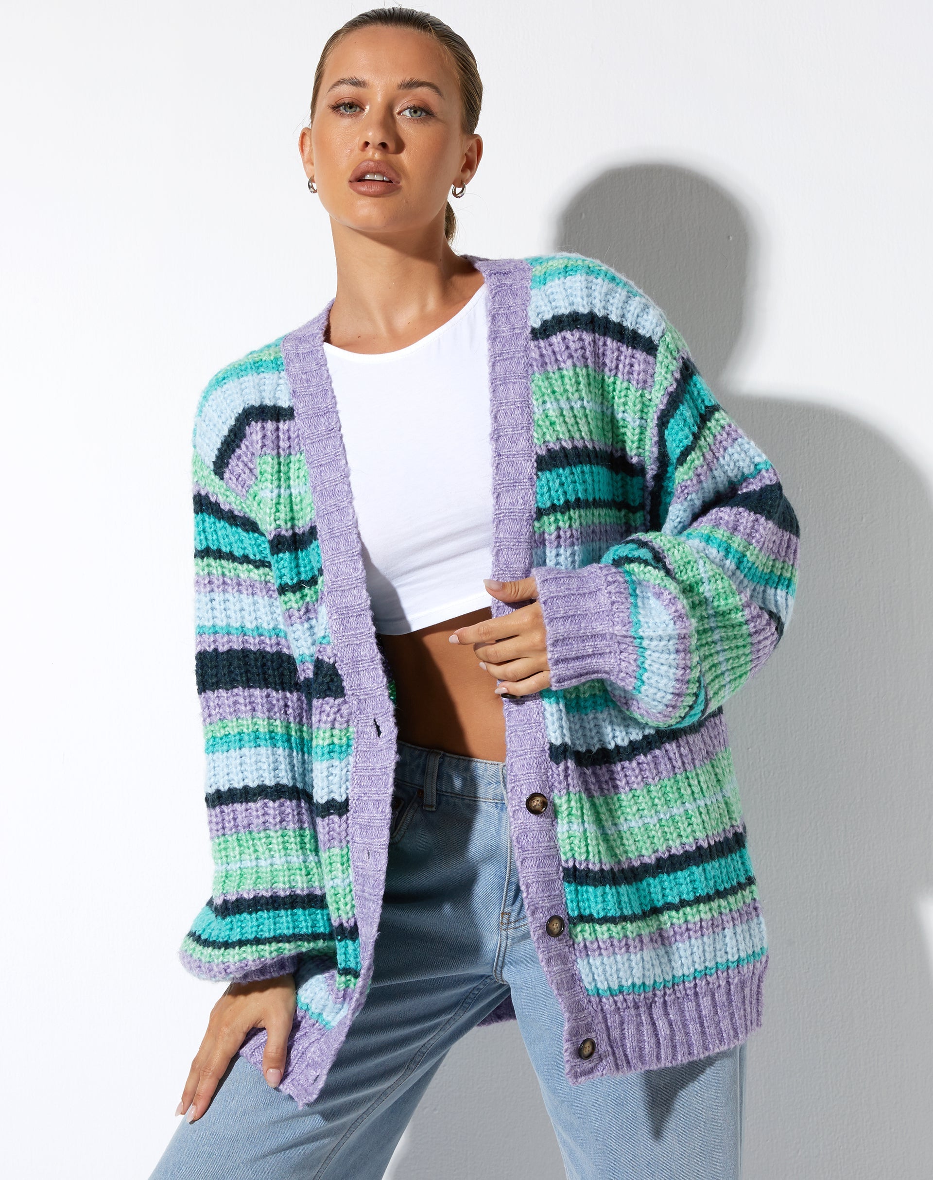 IMAGE DU CARDI Uriela en violet rayé