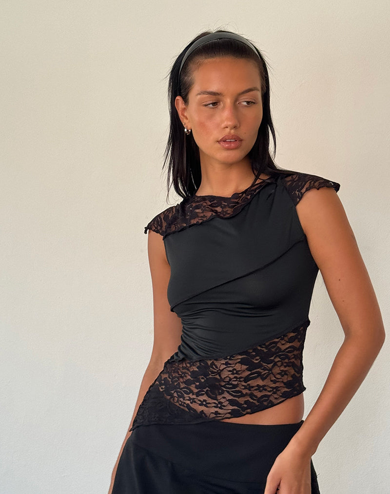 Weasly Lace Top in Slinky Black (Top en dentelle Weasly)