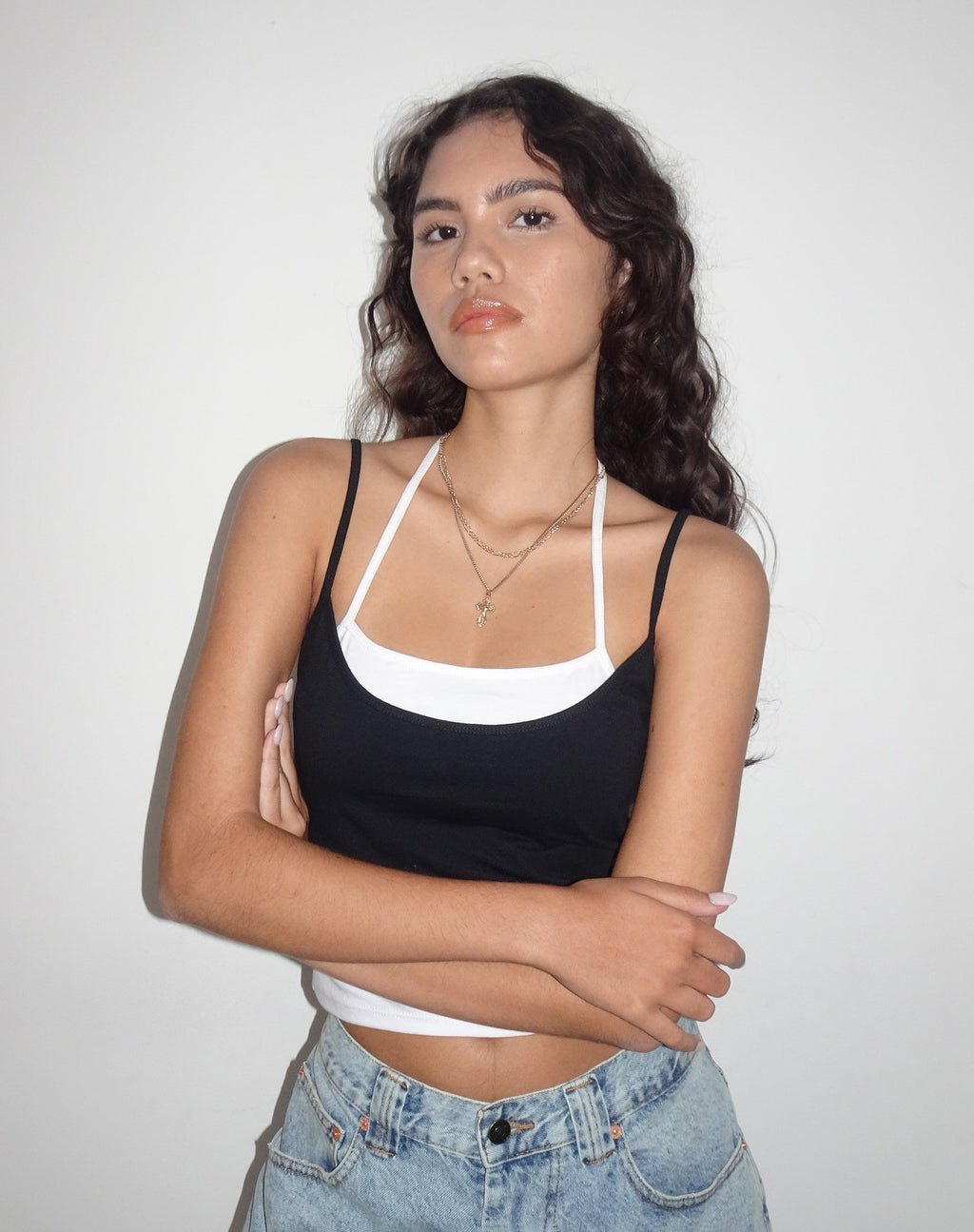 Willia Two Toned Vest Top in Black and White (Top gilet bicolore en noir et blanc)