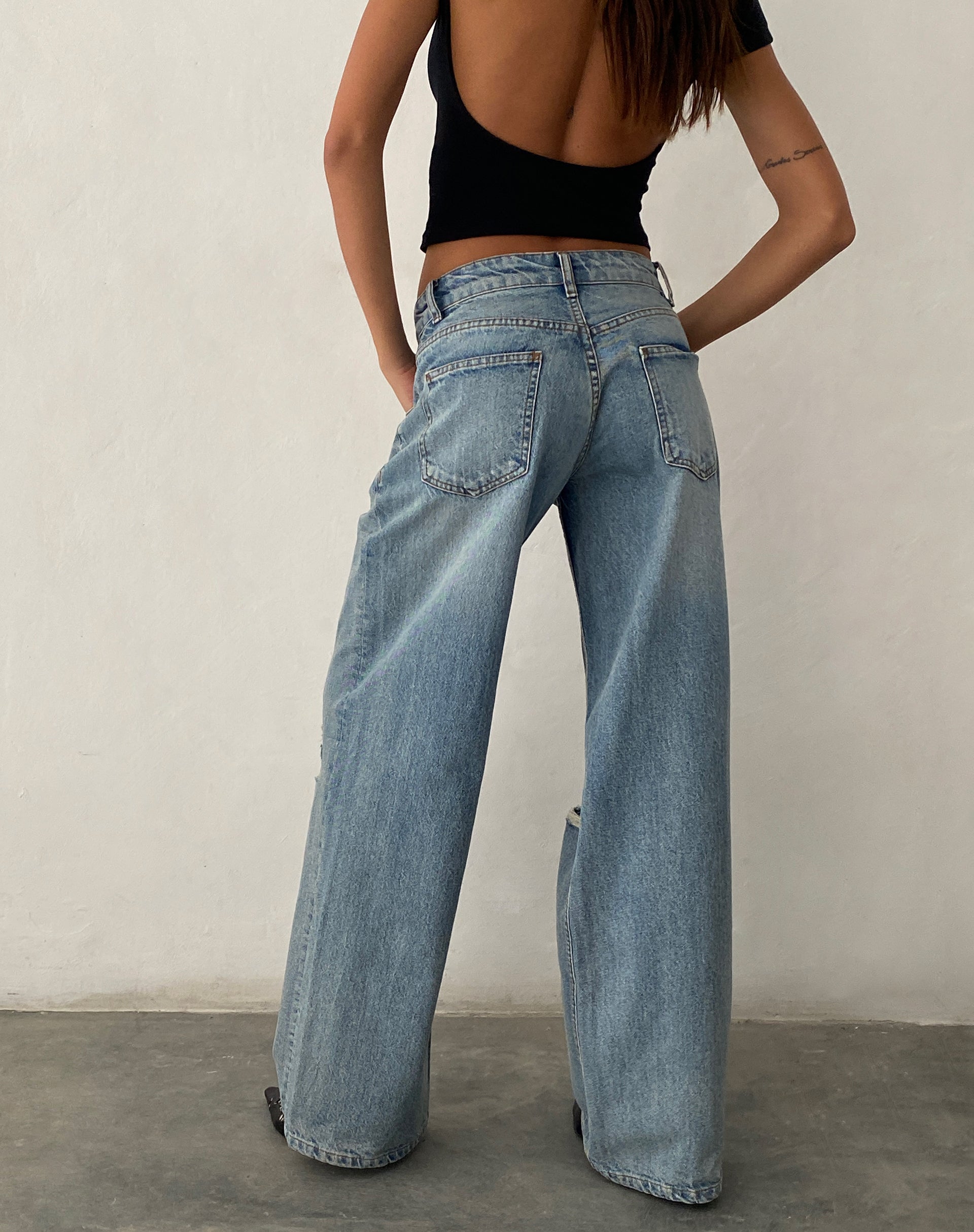 image de Ripped Roomy Extra Wide Low Rise Jean in Vintage Blue Wash