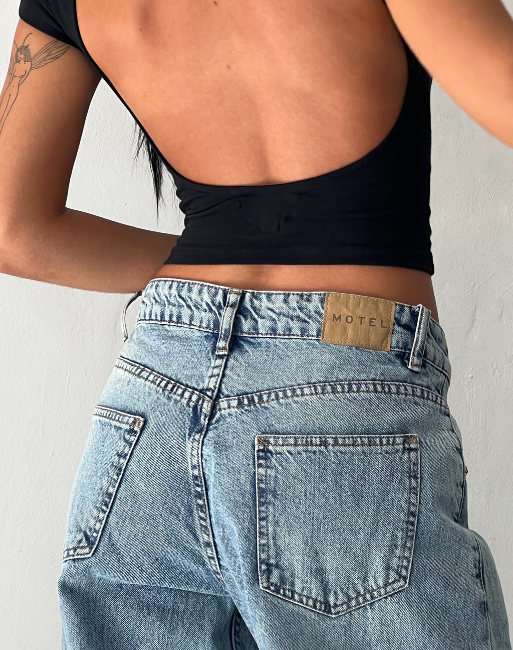 Jean à taille basse extra-large Roomy, délavé en bleu vintage