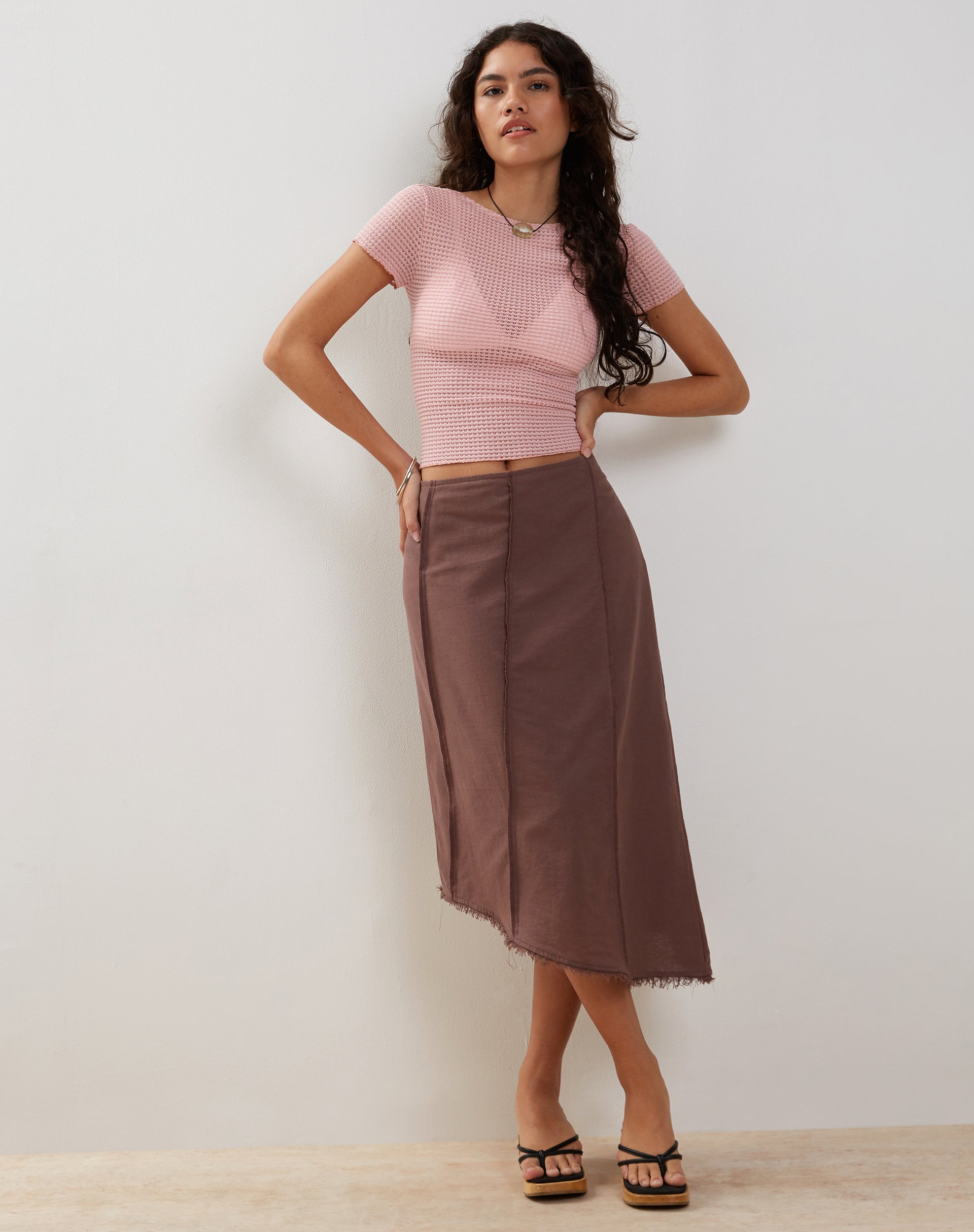 Image de Xiwang Crop Top in Salmon Textured Crochet