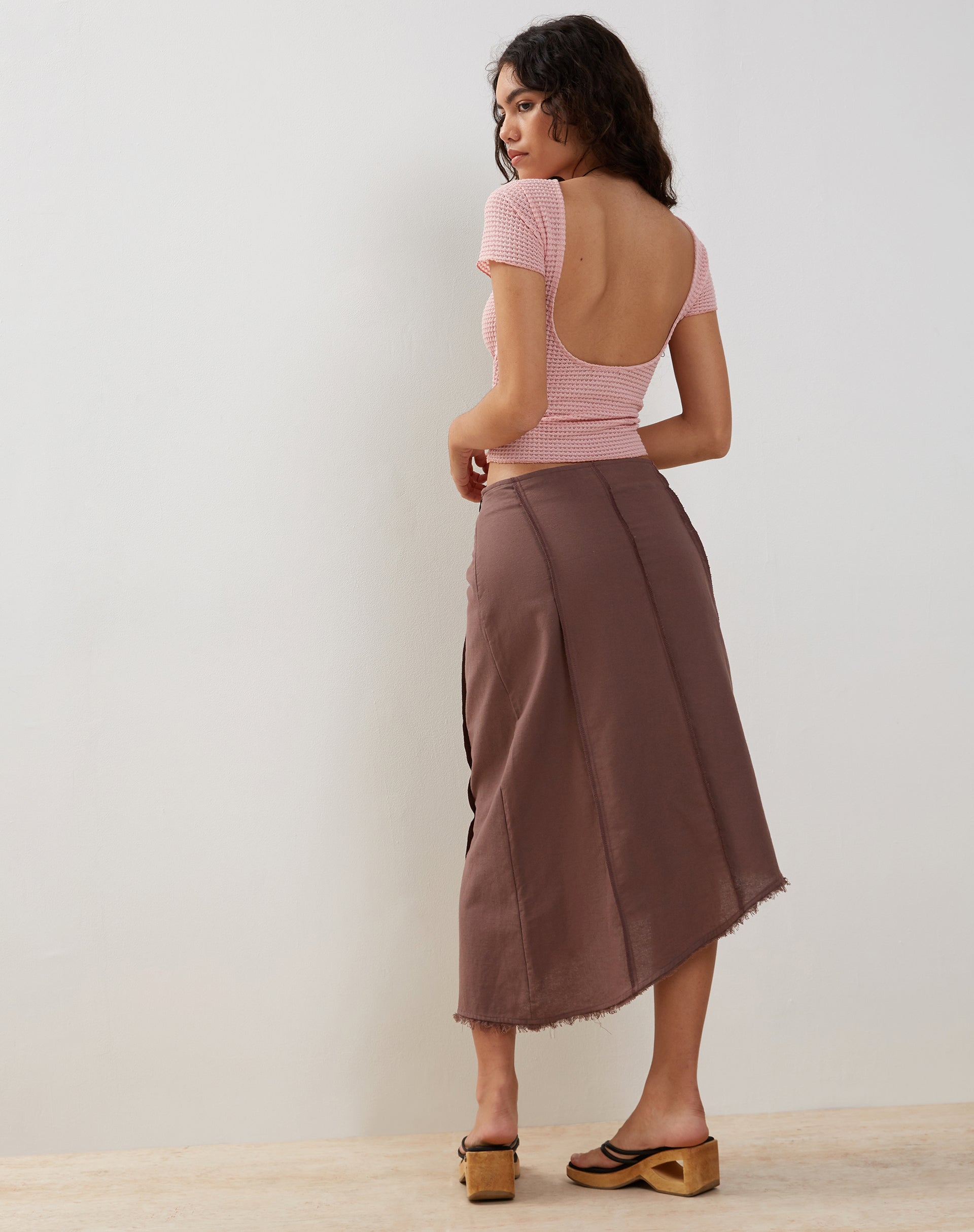 Image de Xiwang Crop Top in Salmon Textured Crochet
