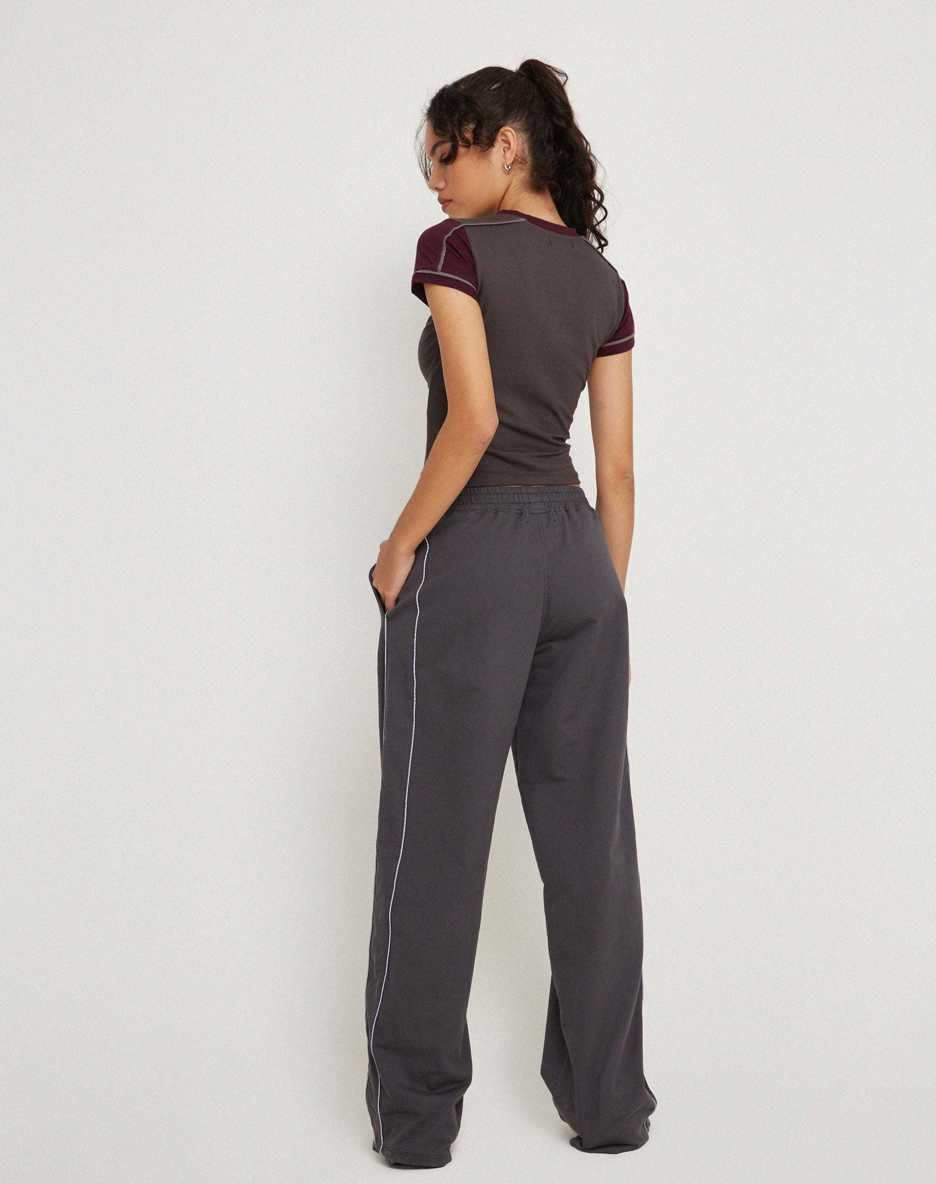 Image de Benton Wide Leg Jogger en Beluga Grey