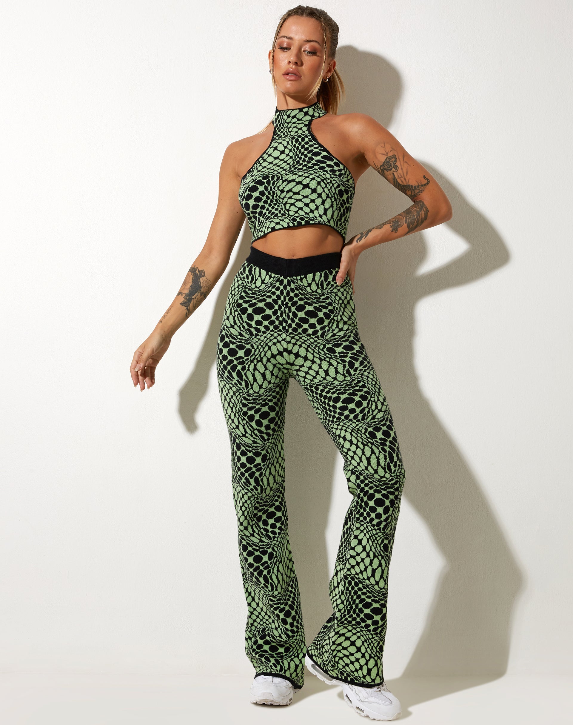 Image du pantalon Yuana en Geo Polka Arcadian Green