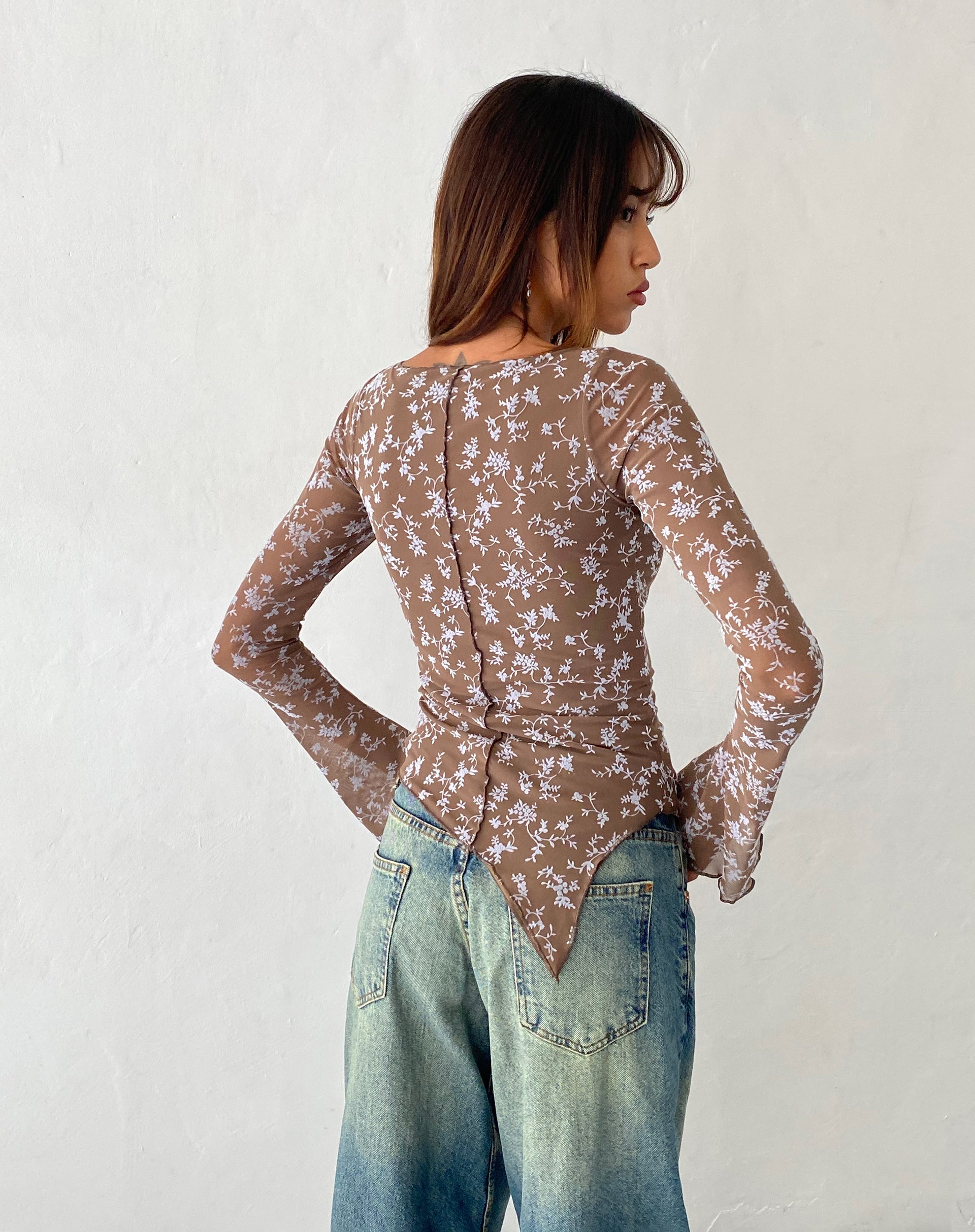 Image de Zest Mesh Long Sleeve Top in Botanist Flock Dark Taupe