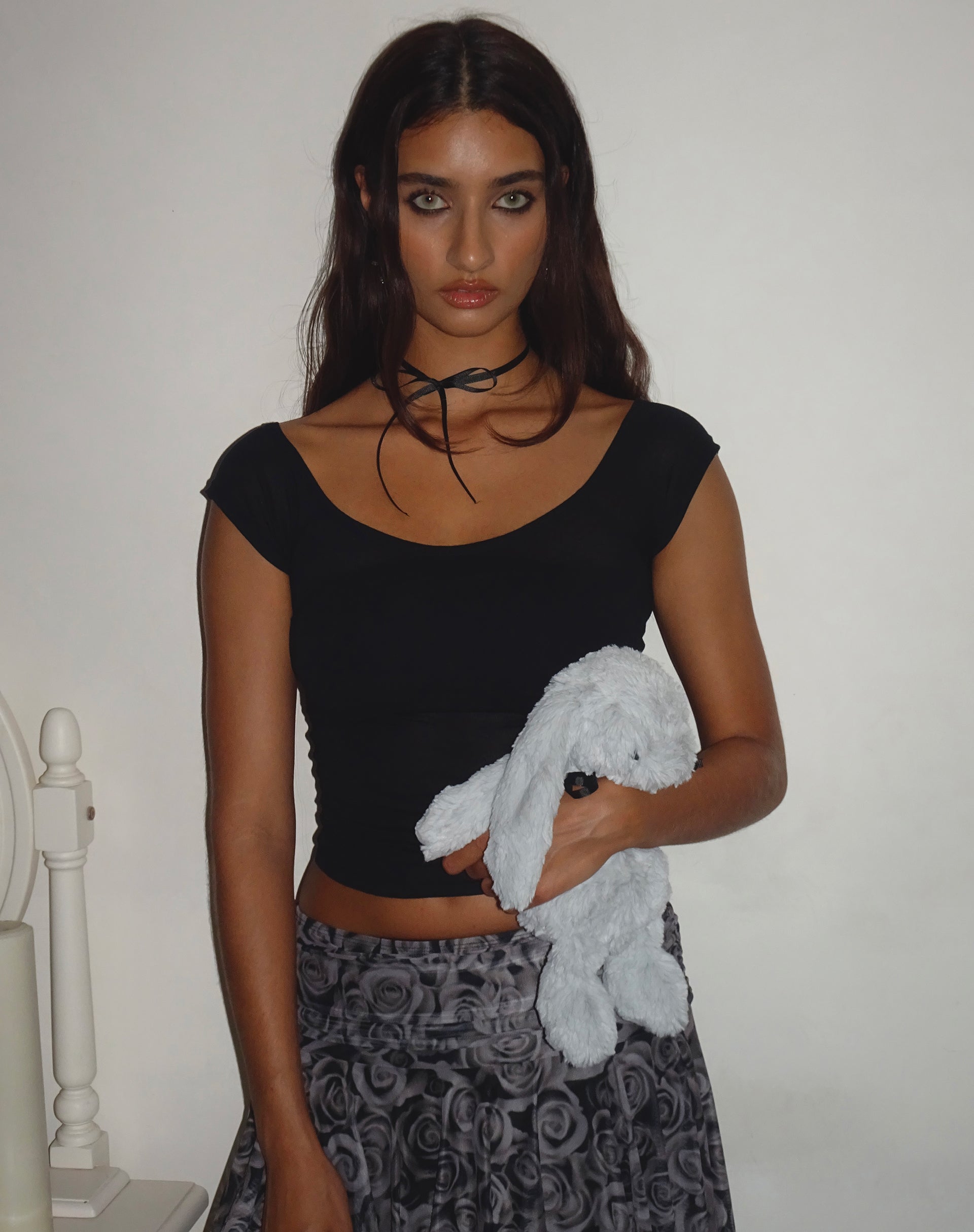 Image de Charya Off The Shoulder Top in Black