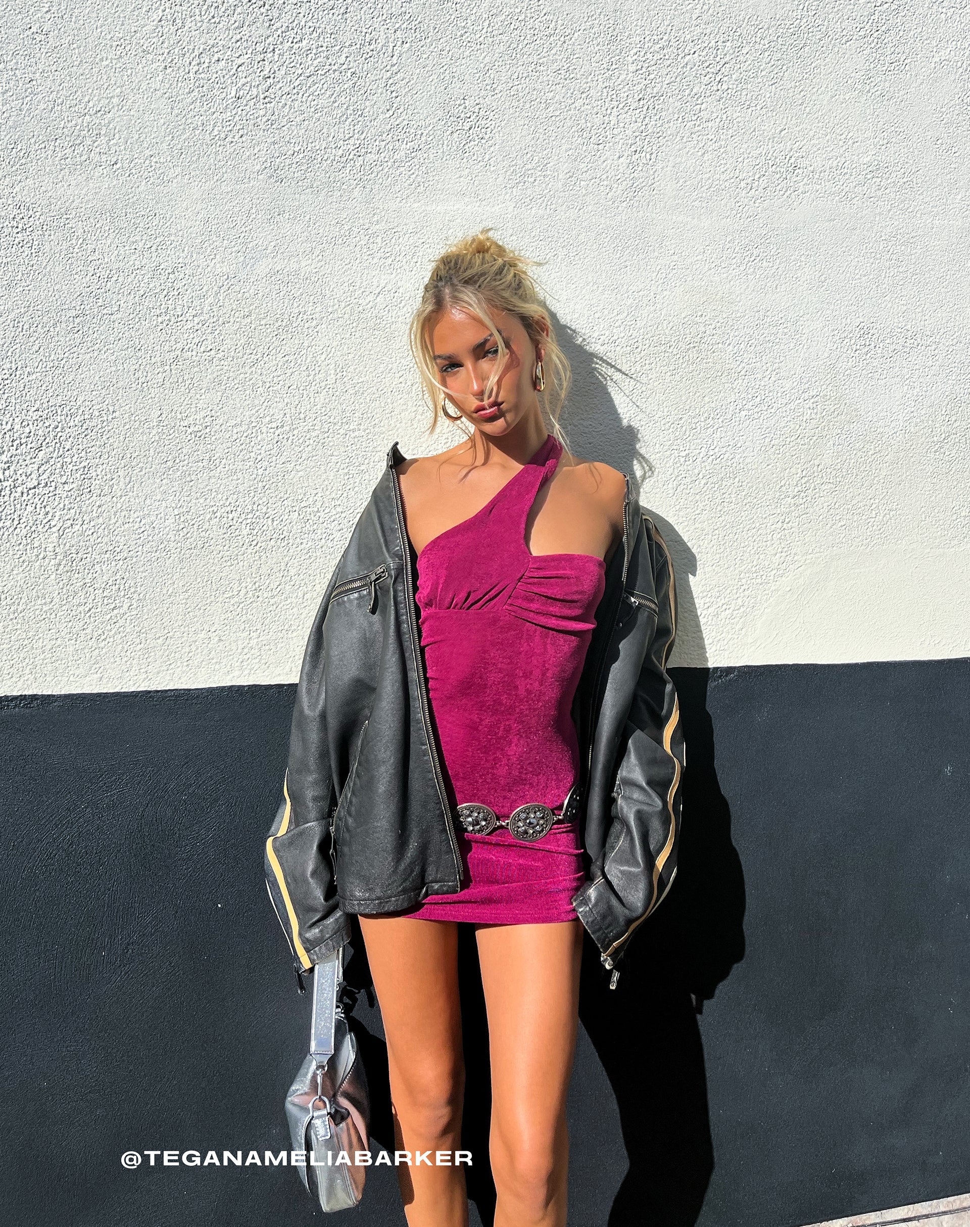 Image de Alessa One Shoulder Mini Dress in Magenta Purple