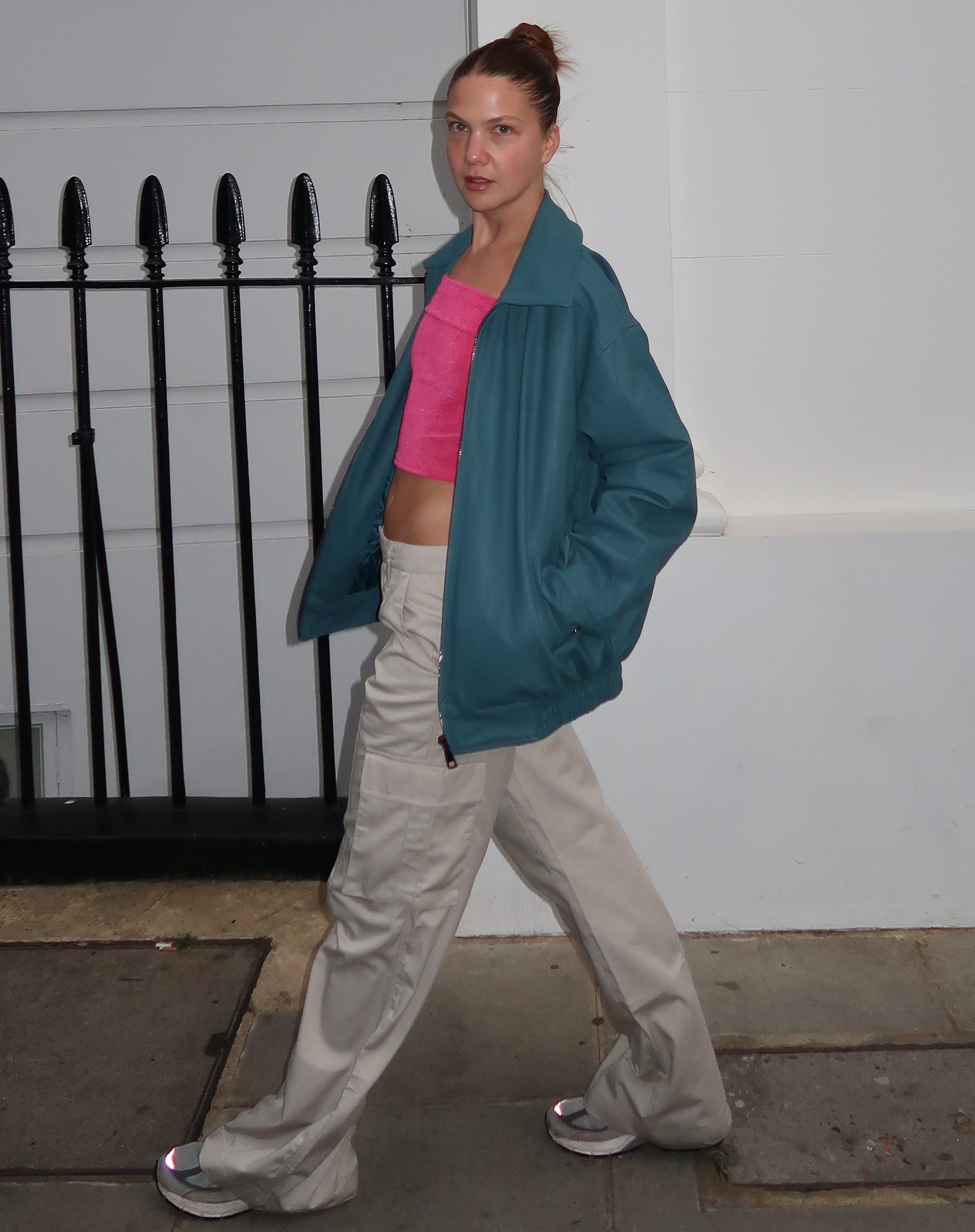 Image de MOTEL X JACQUIE Veste Cavita en PU Gris Bleu