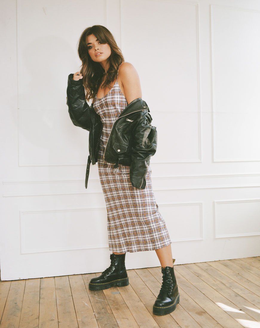 Image de Julia Maxi Dress in Grunge Check Purple