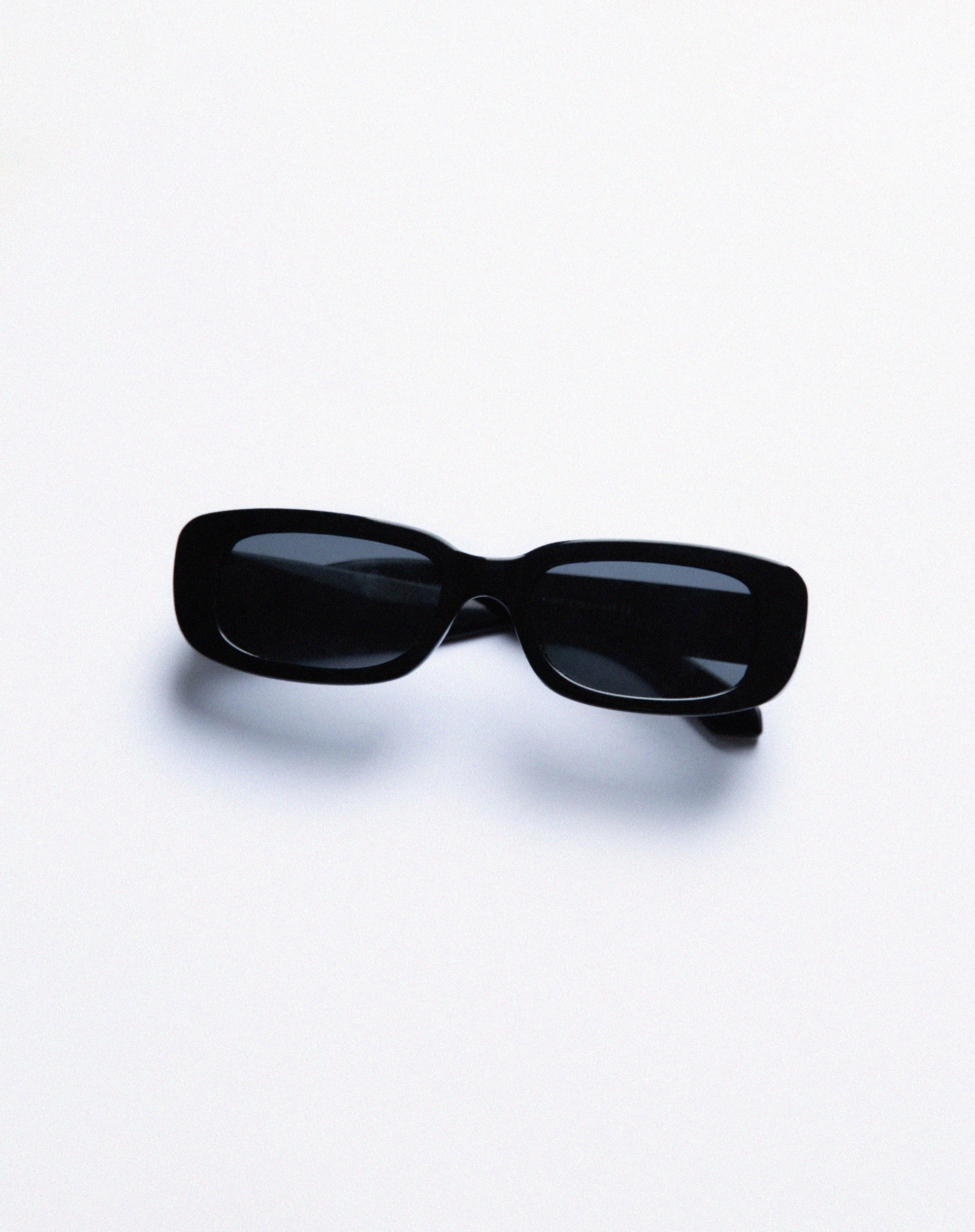 Lunettes de soleil Serena en noir