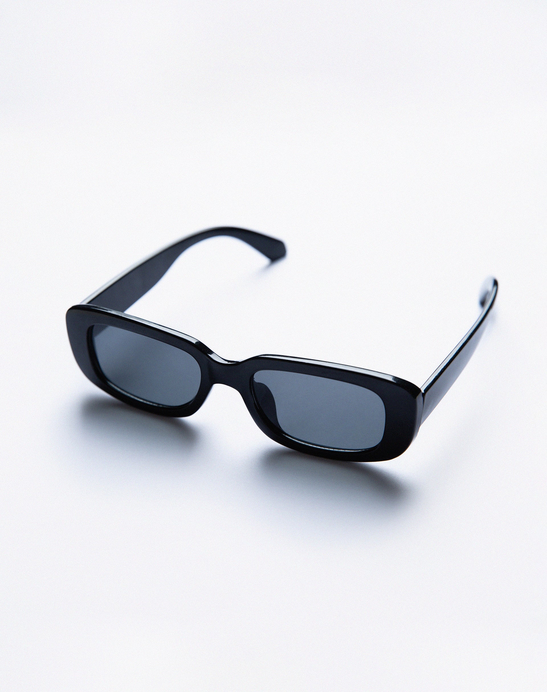 Lunettes de soleil Serena en noir