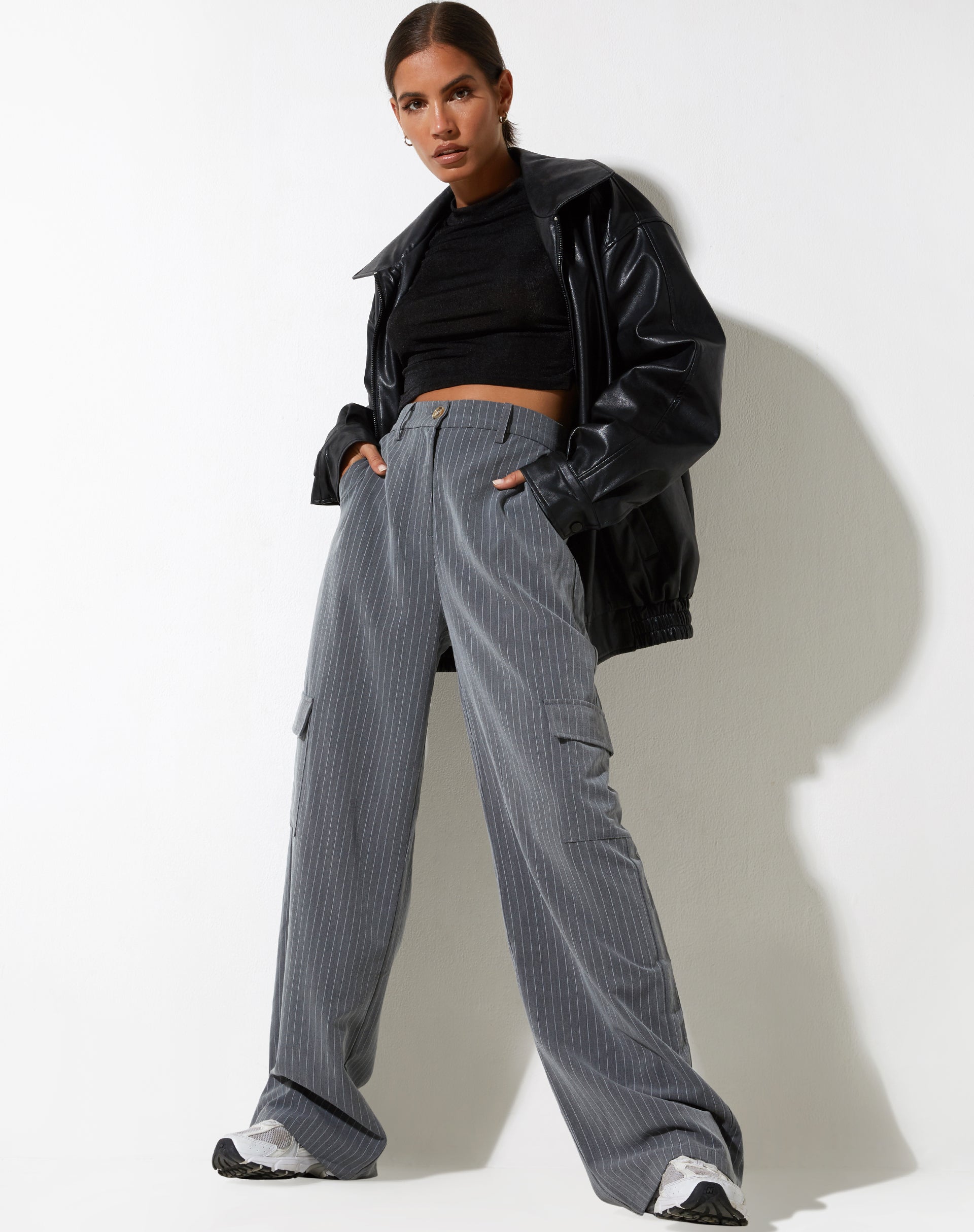 Image de Abba Cargo Trouser in Pinstripe Grey