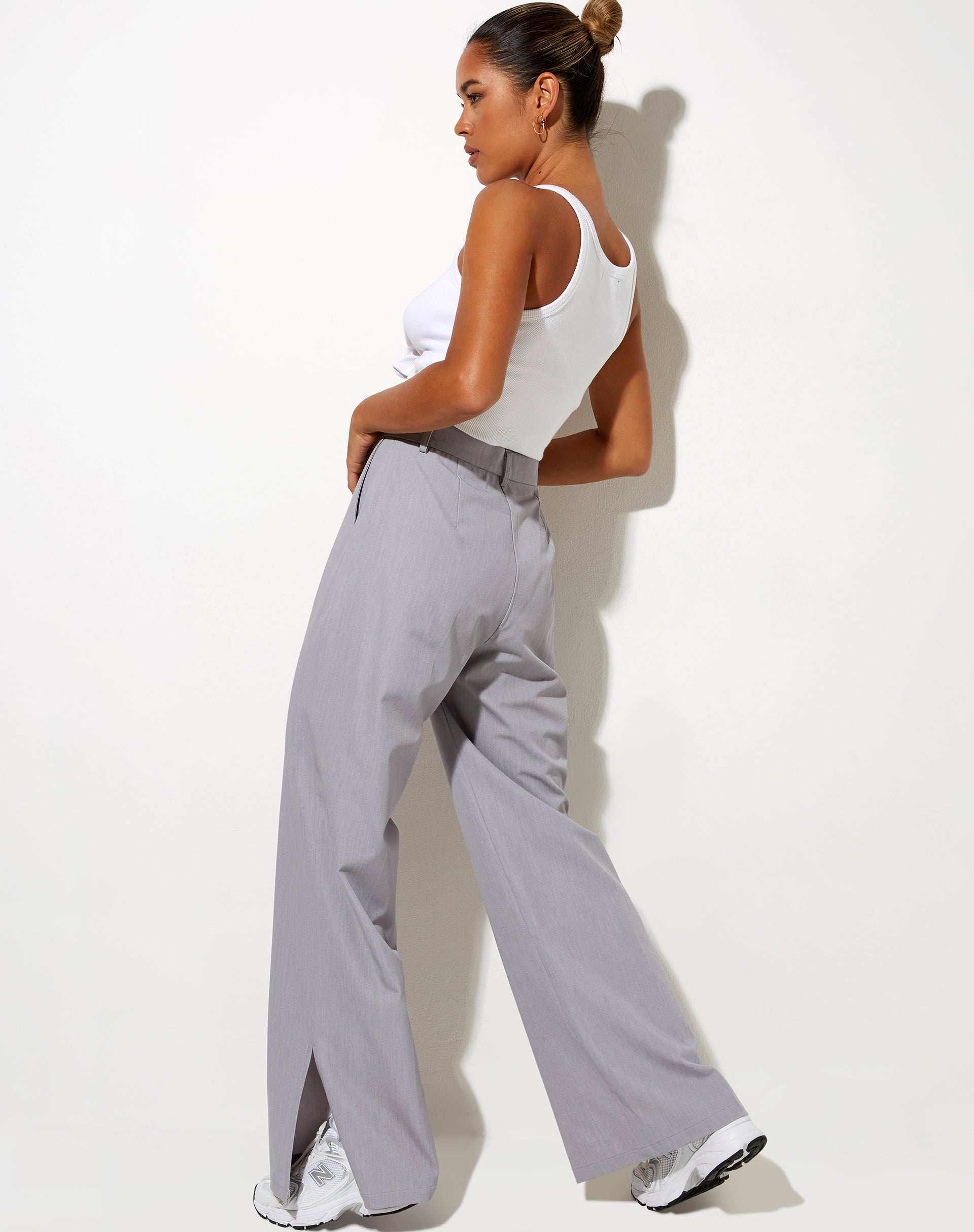 Image du pantalon Abby en gris argenté
