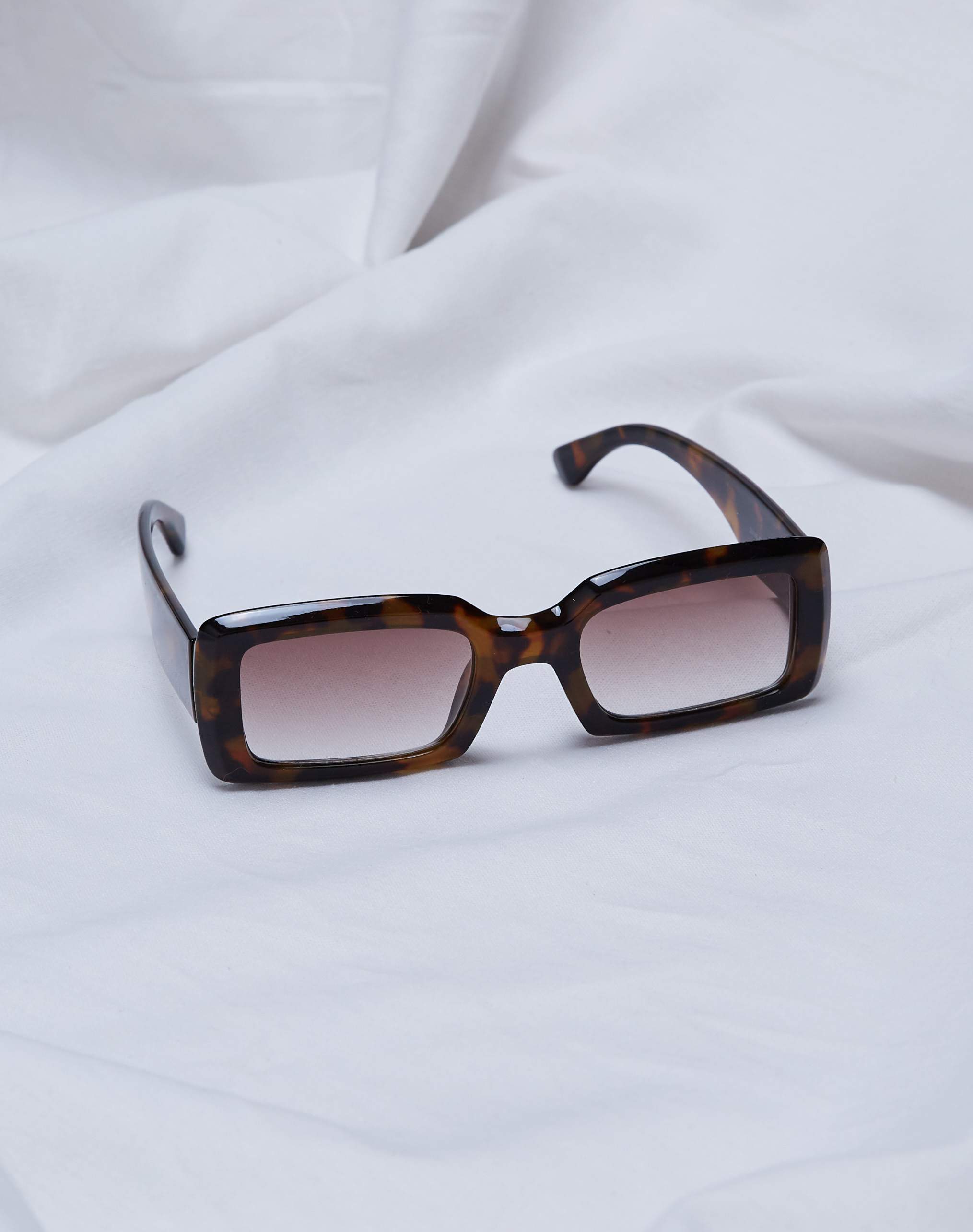 Image de Lunettes de soleil Tella en tortue