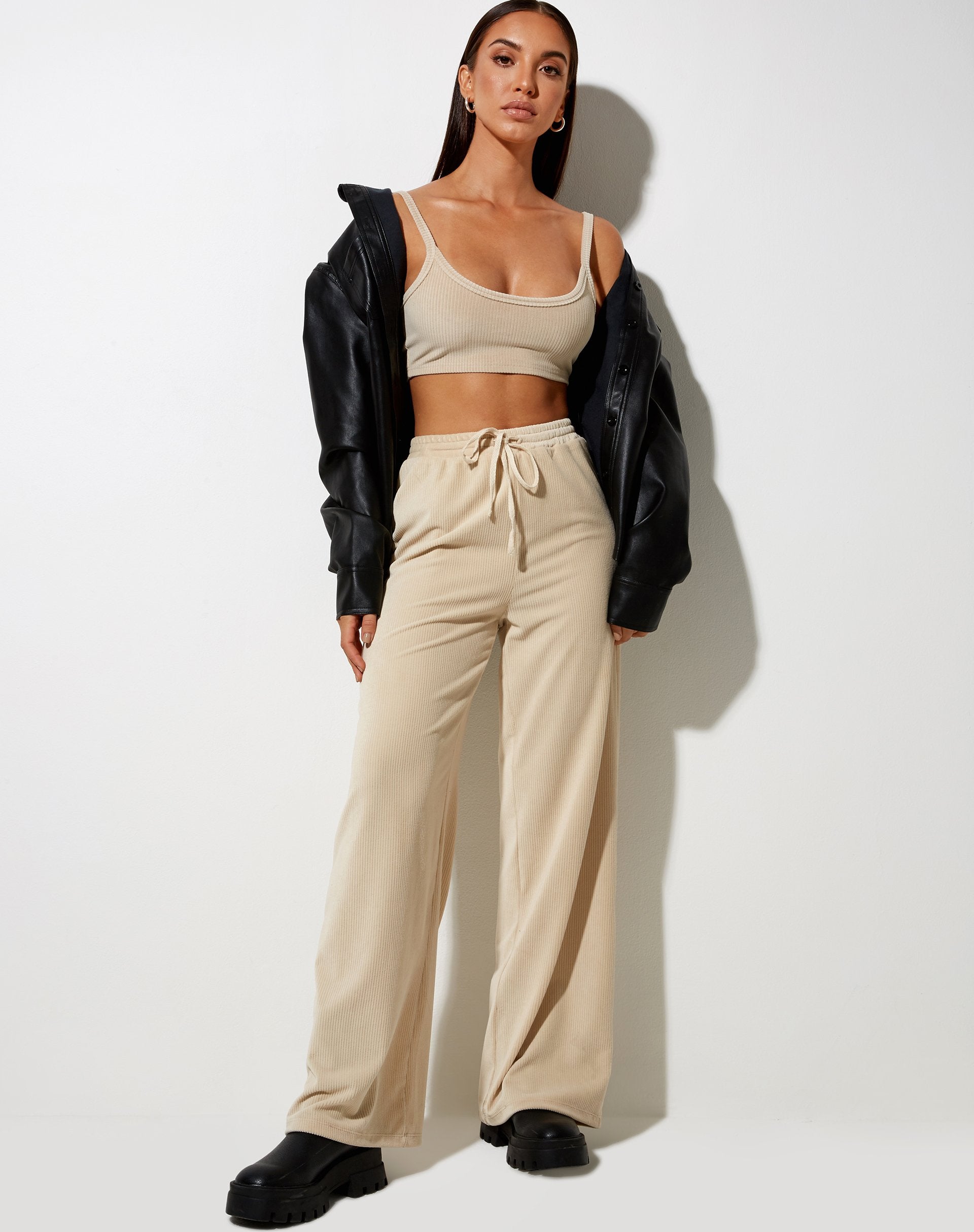Image de Adda Bralet Top in Velvet Rib Neutral Beige
