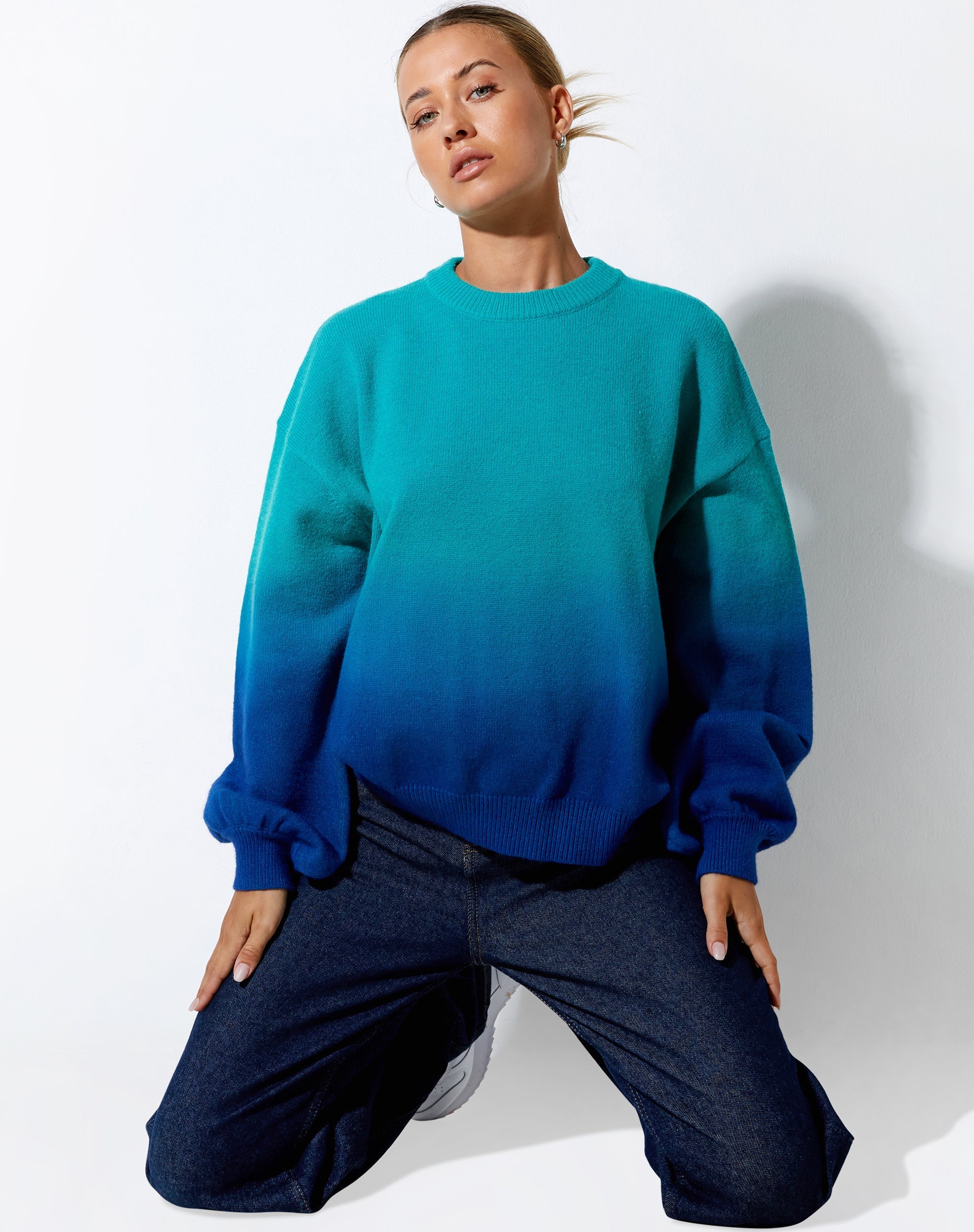image de Akari Jumper in Gradient Blue
