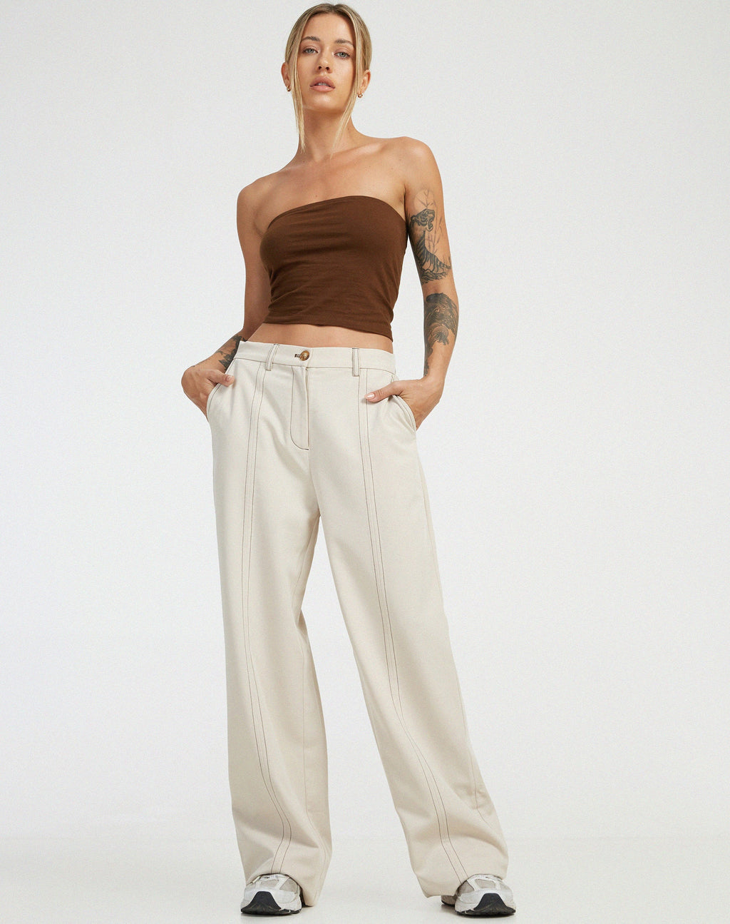 Pantalon Albus en écru à maille brune