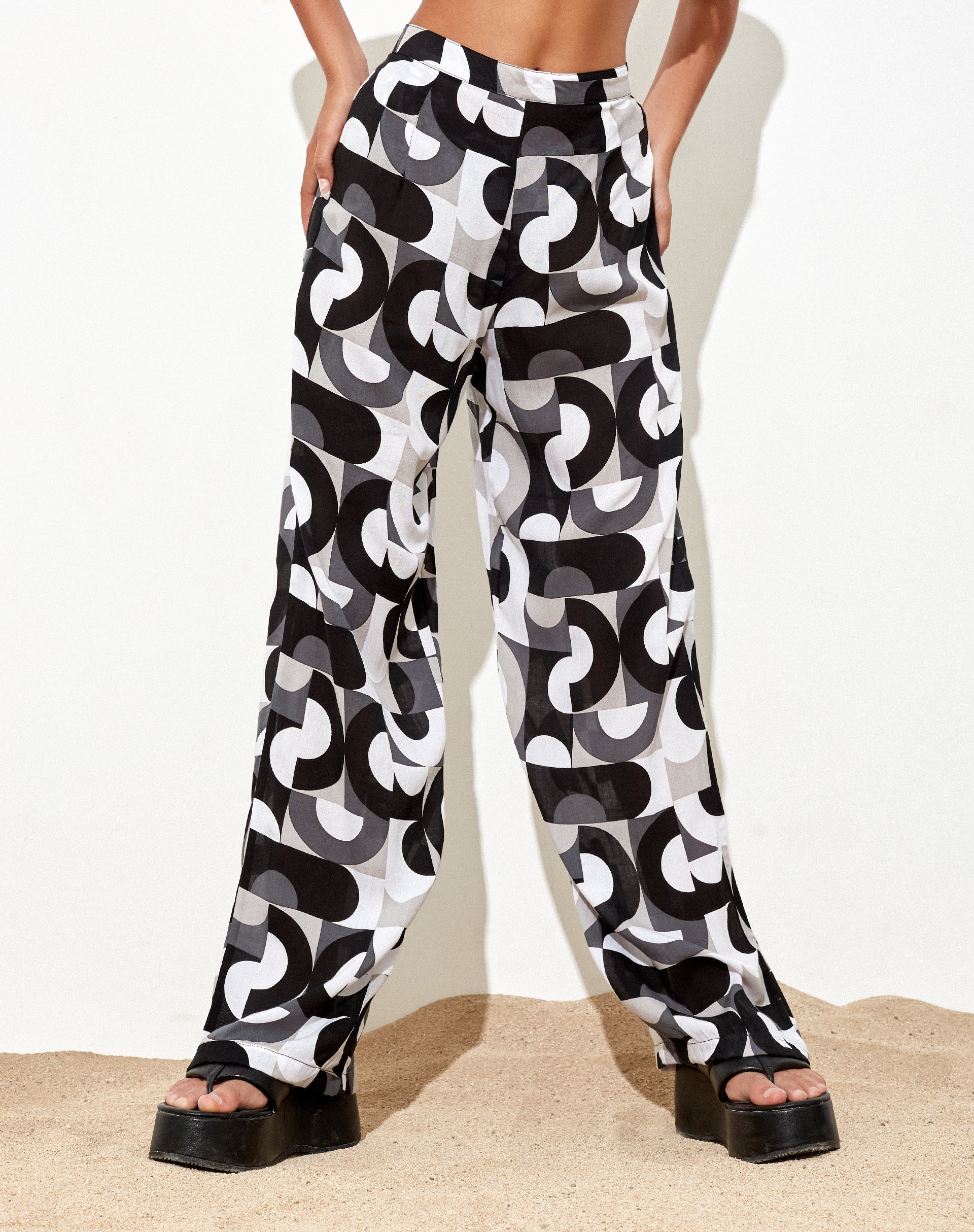 Image de Ari Palazo Trouser in Retro Optic Spot
