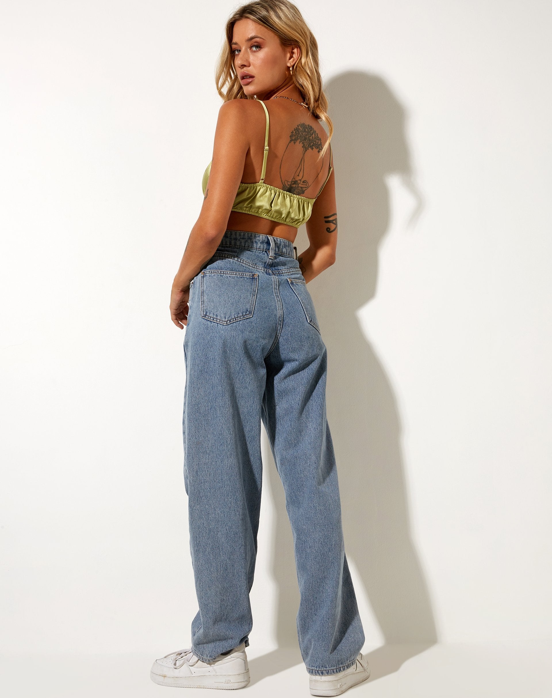 Image de Arona Bralet Top in Satin Nile Green