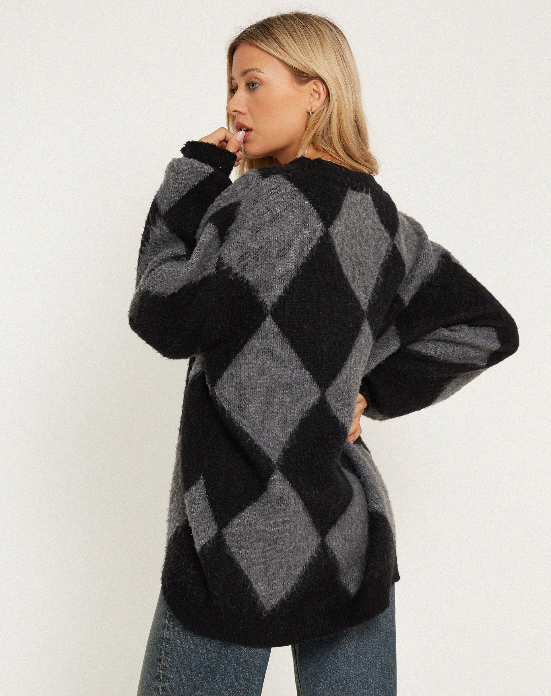 image de Aureli Cardi en Harlequin gris et noir