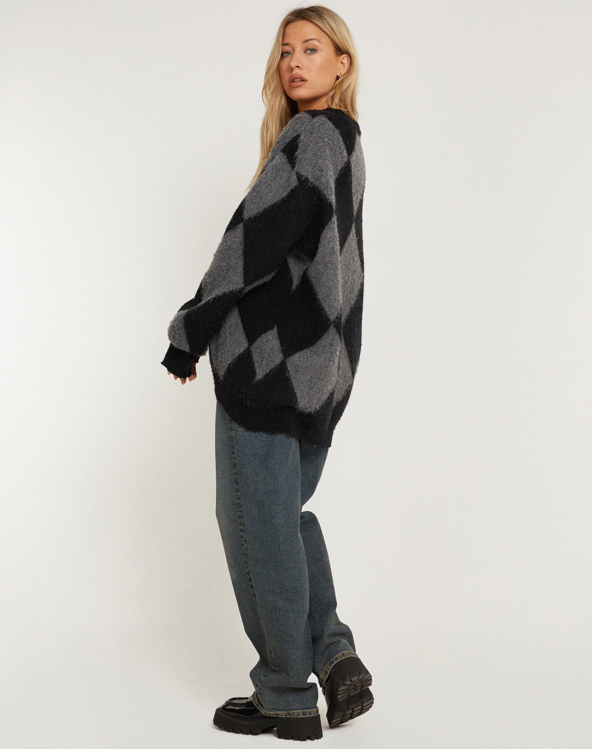 image de Aureli Cardi en Harlequin gris et noir