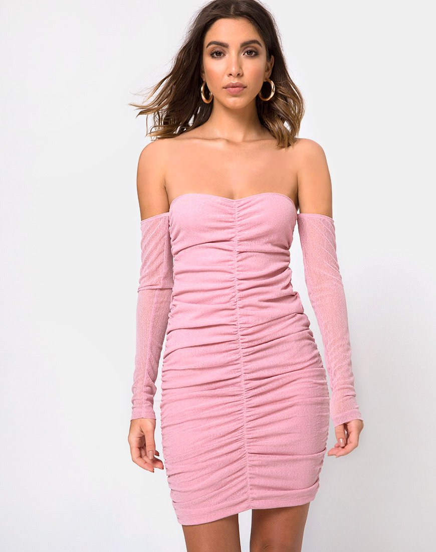 Azalea Off The Shoulder Dress in Sheer Knit Blush (Robe asymétrique en maille transparente)