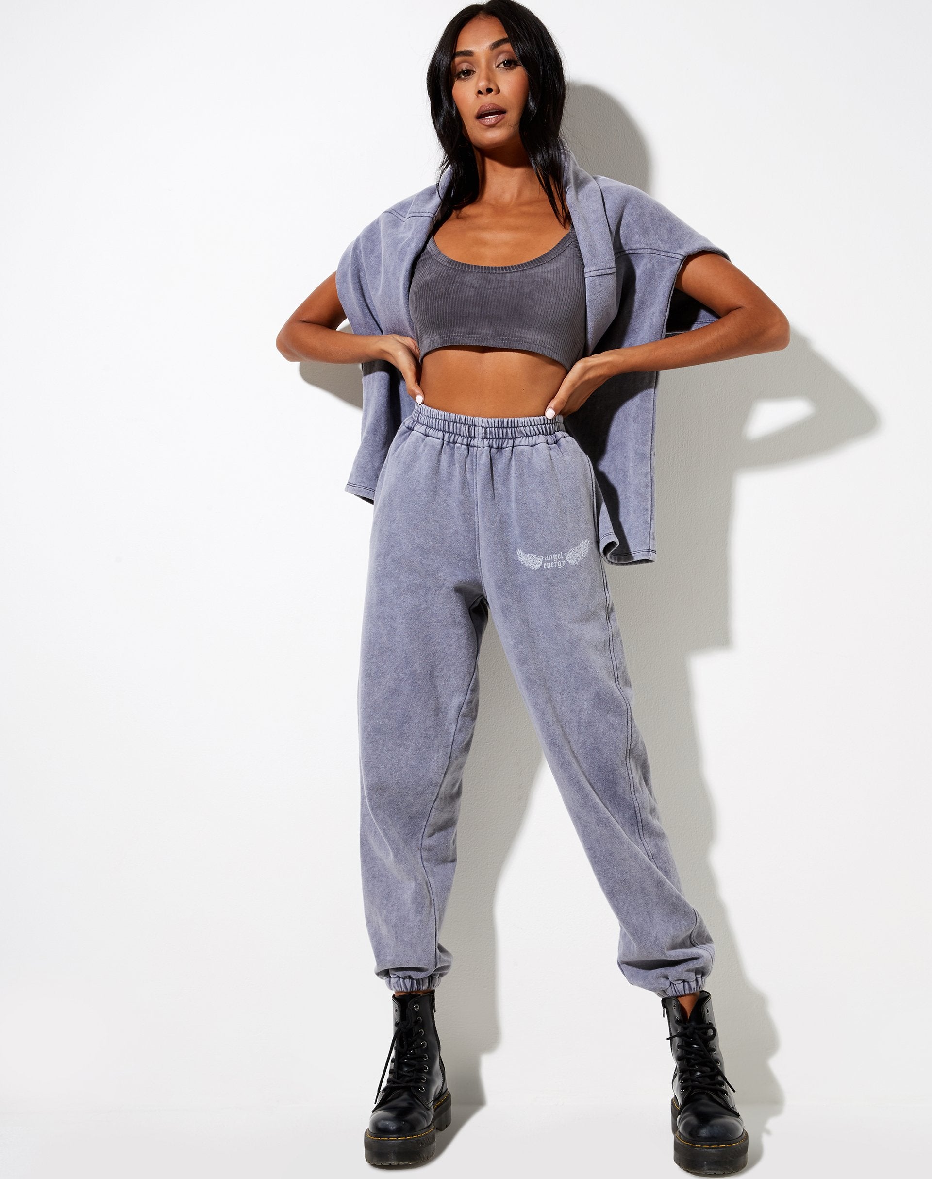 Image de Basta Jogger en Charcoal Wash Angel Energy Wings