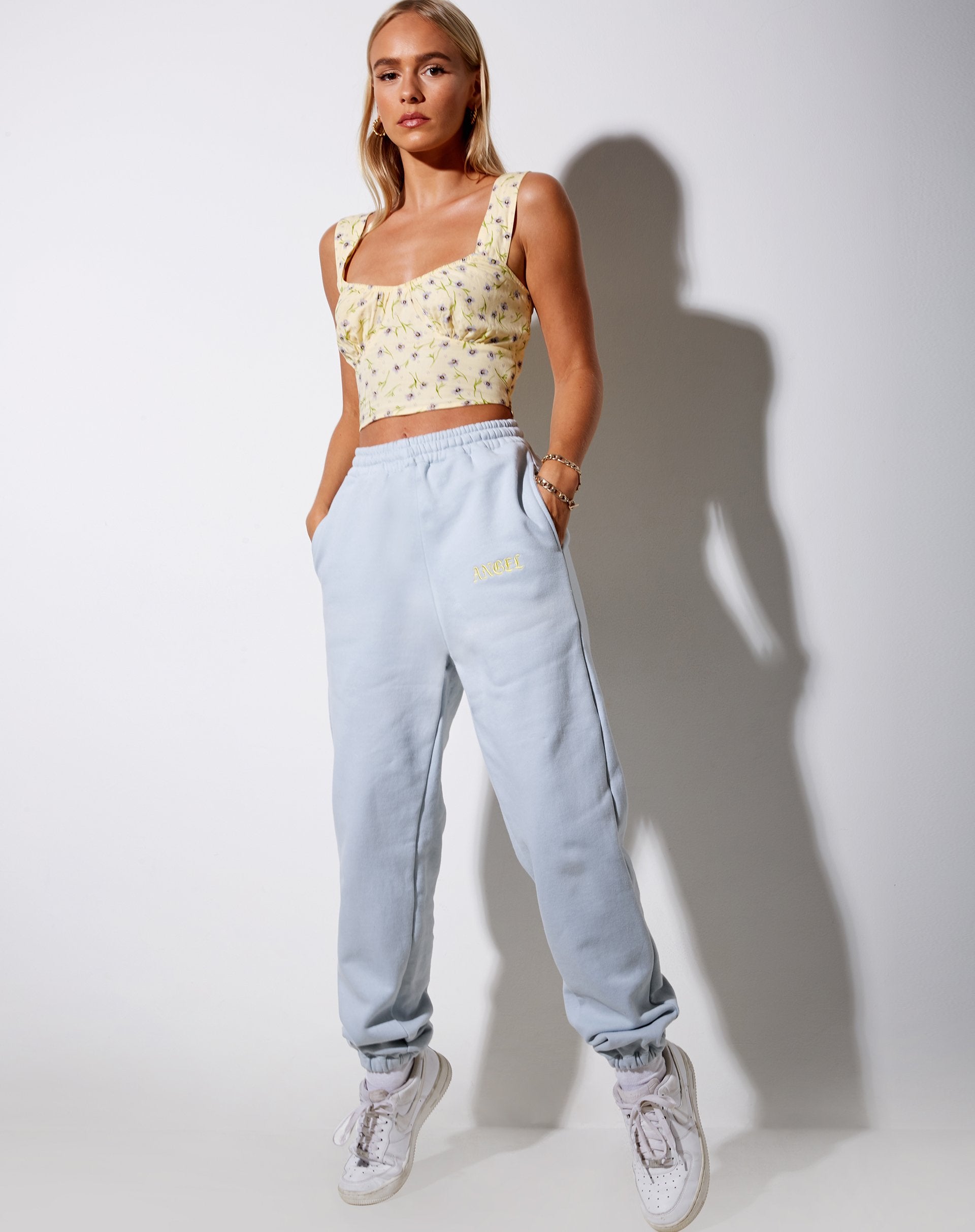 Image de Basta Jogger en Baby Blue Angel Embro en Lemon