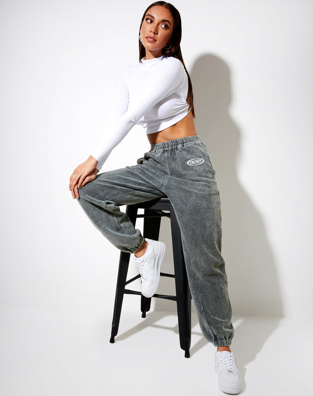 Pantalon de jogging Basta en broderie 'Energy' gris ardoise