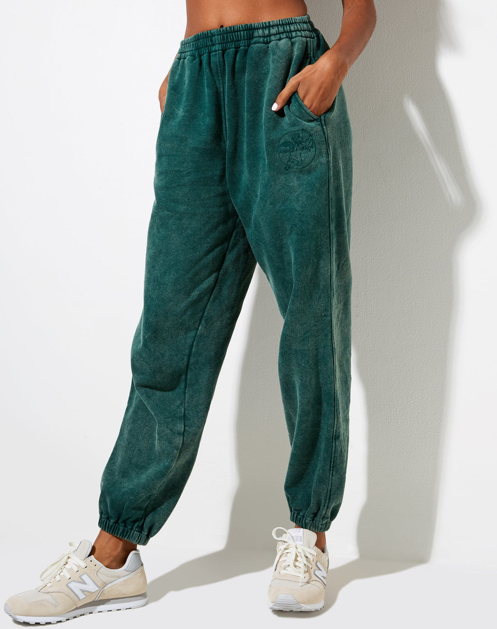 Jogger Basta en vert délavé 'Angel Energy' Cherub Embro