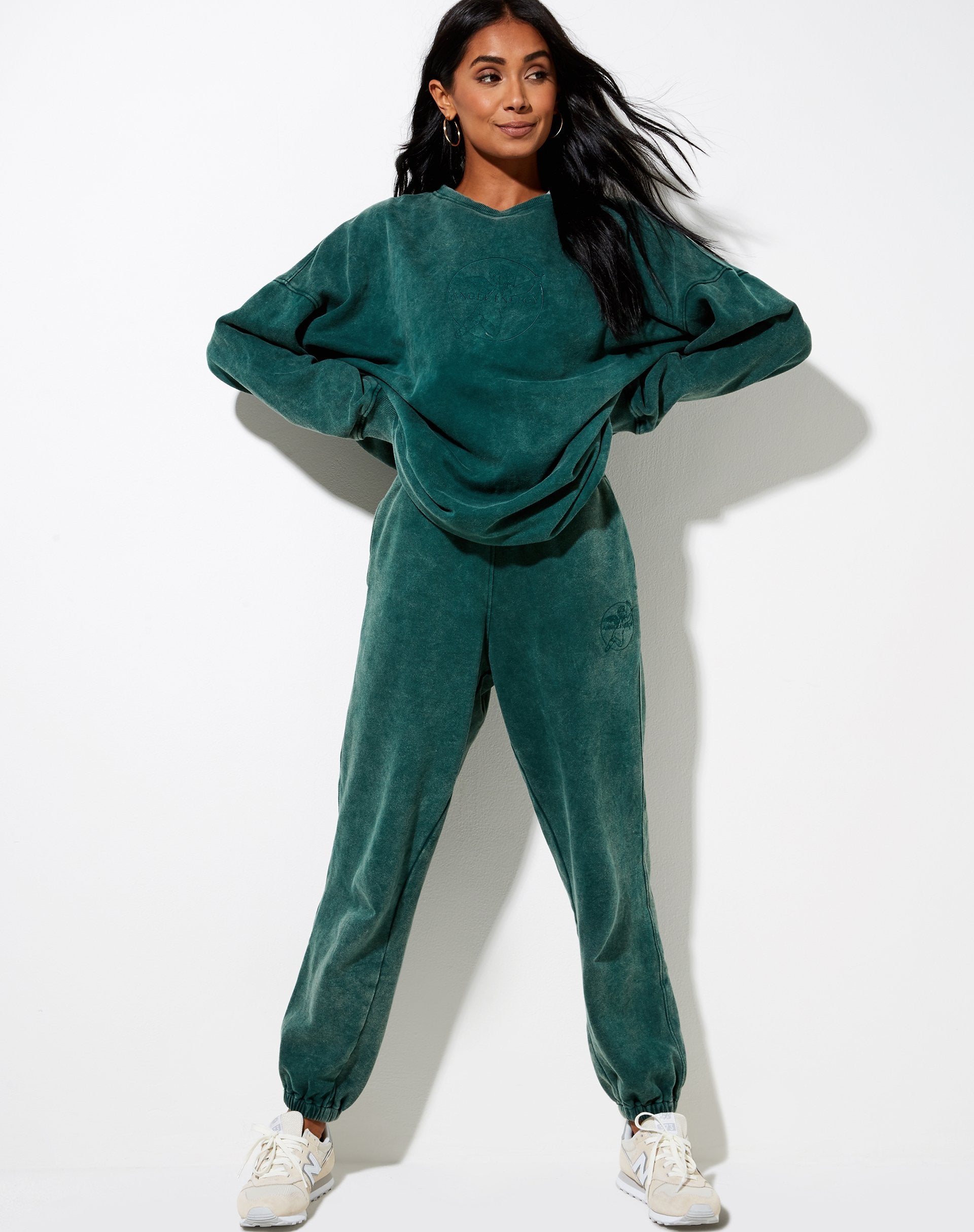 Image de Glo Sweatshirt en vert lavé Angel Energy Cherub Embro