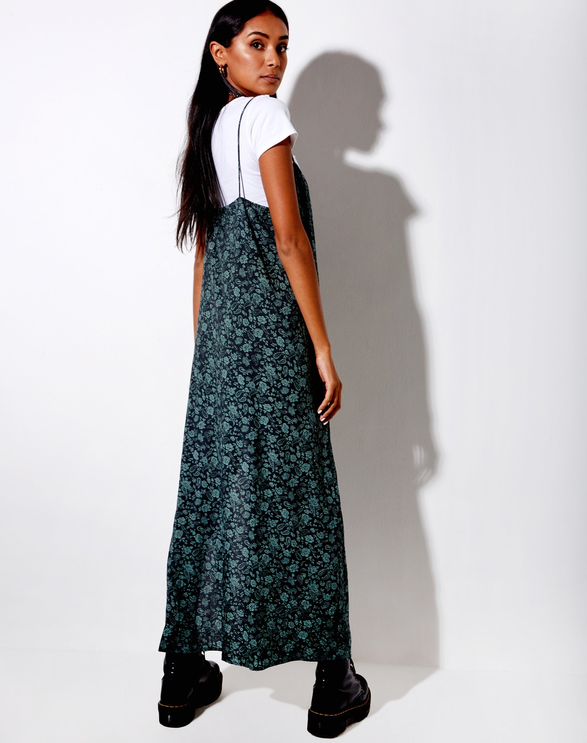 Image de Batis Maxi Dress in Mono Paisley Sage