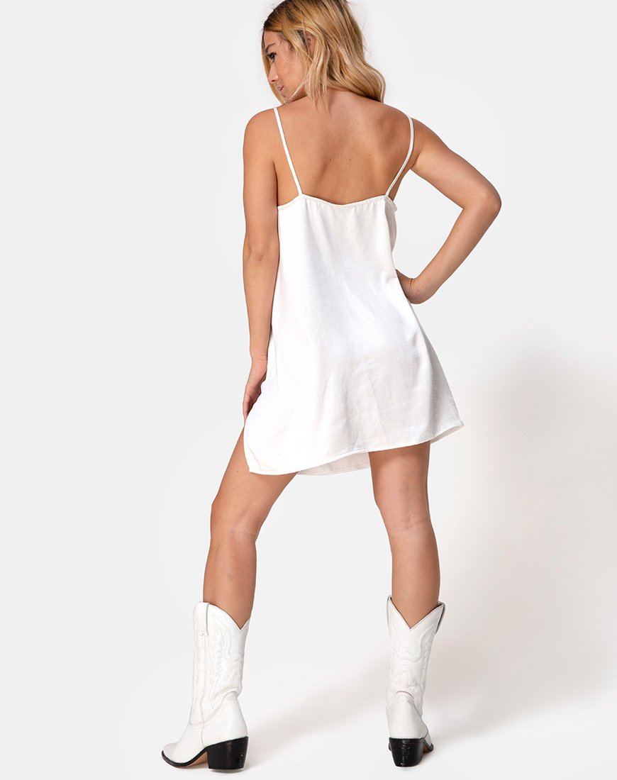 Image de la robe Batista en satin Ivoire