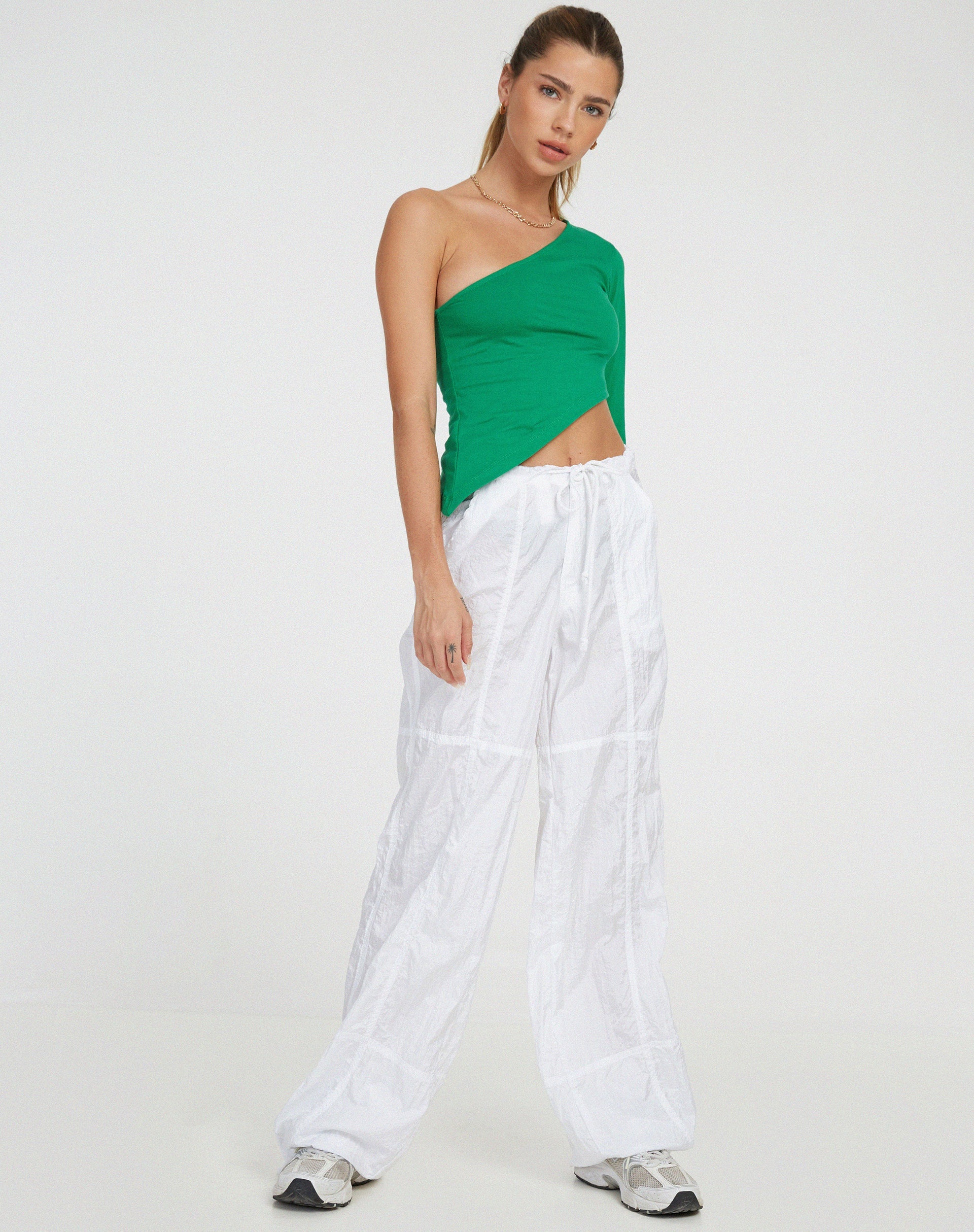 Image de Baylee Crop Top in Bush Green