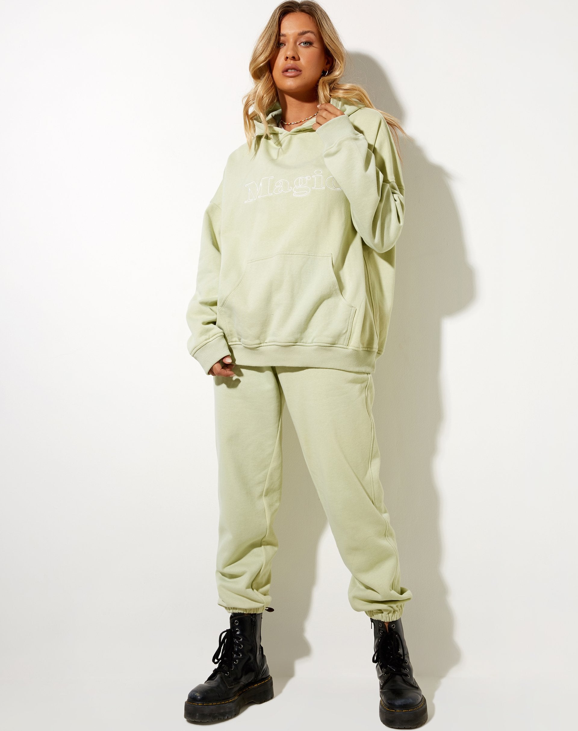 Image of Oversize Hoodie in Green Graffiti Magic Embro