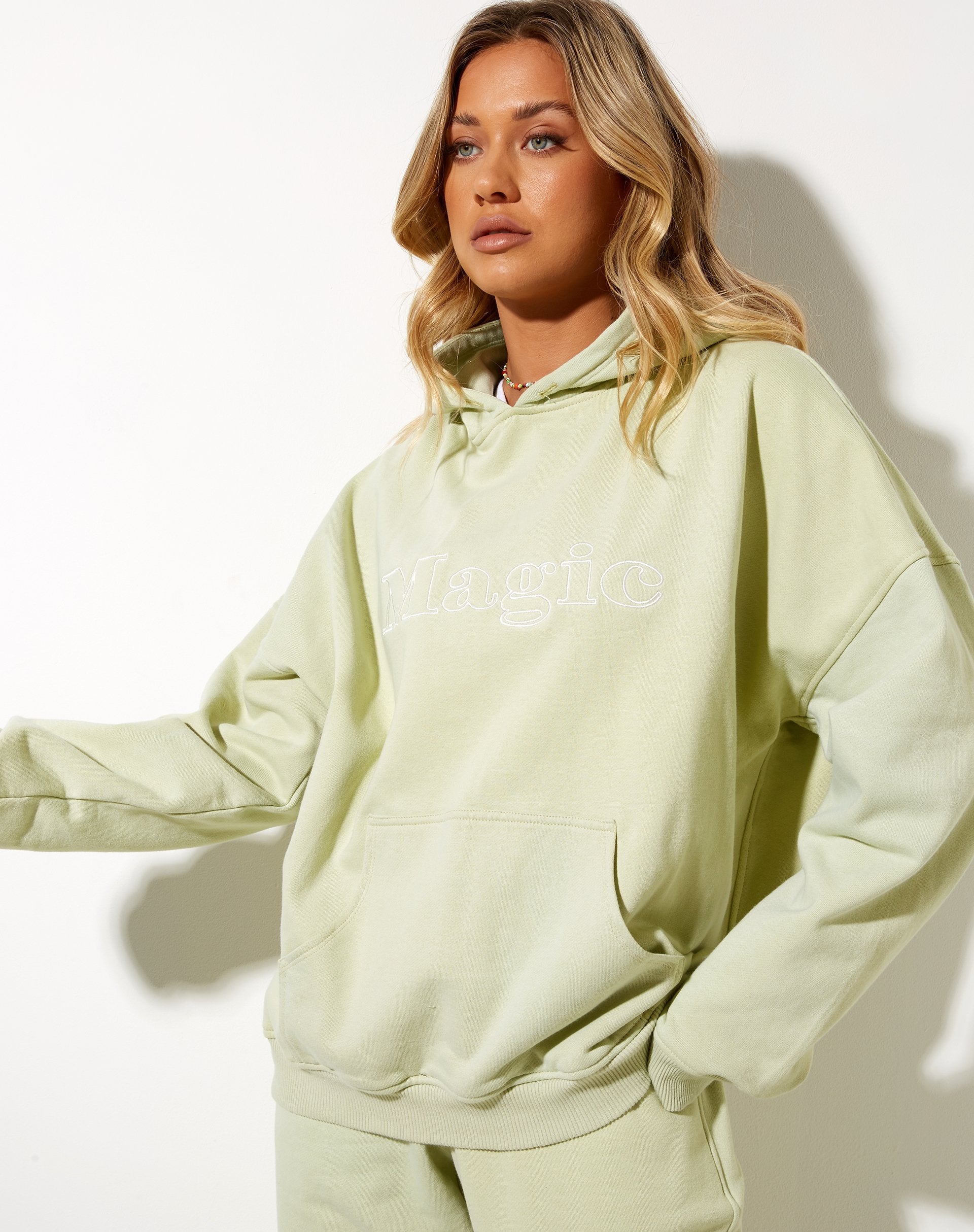 Image of Oversize Hoodie in Green Graffiti Magic Embro
