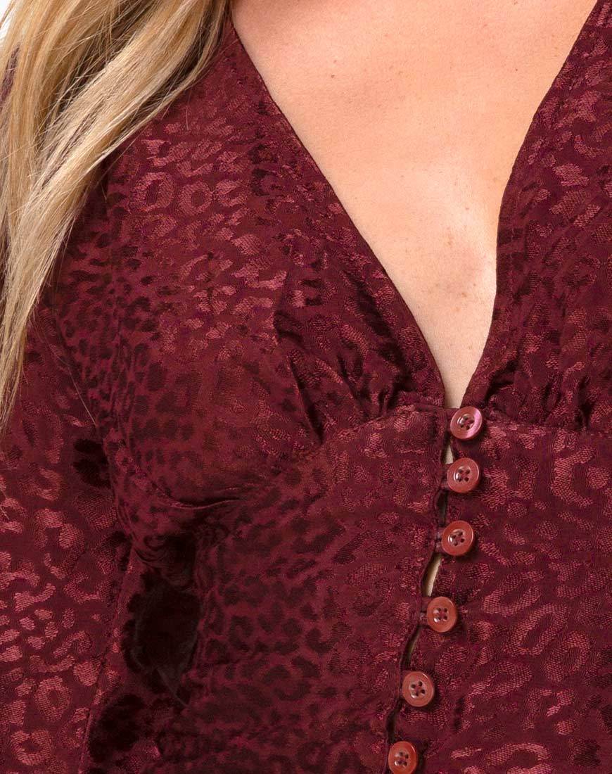 Image de Bina Crop Top in Satin Cheetah Burgundy