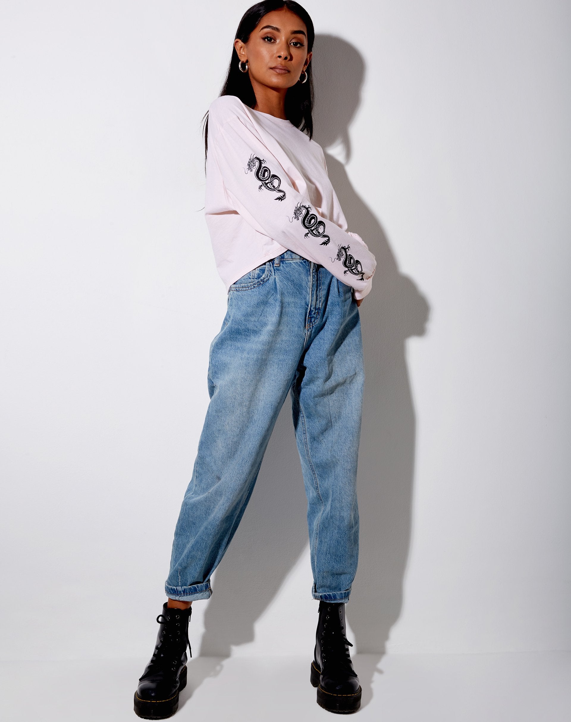 Image de Boli Crop Tee en Blush Pink Dragon