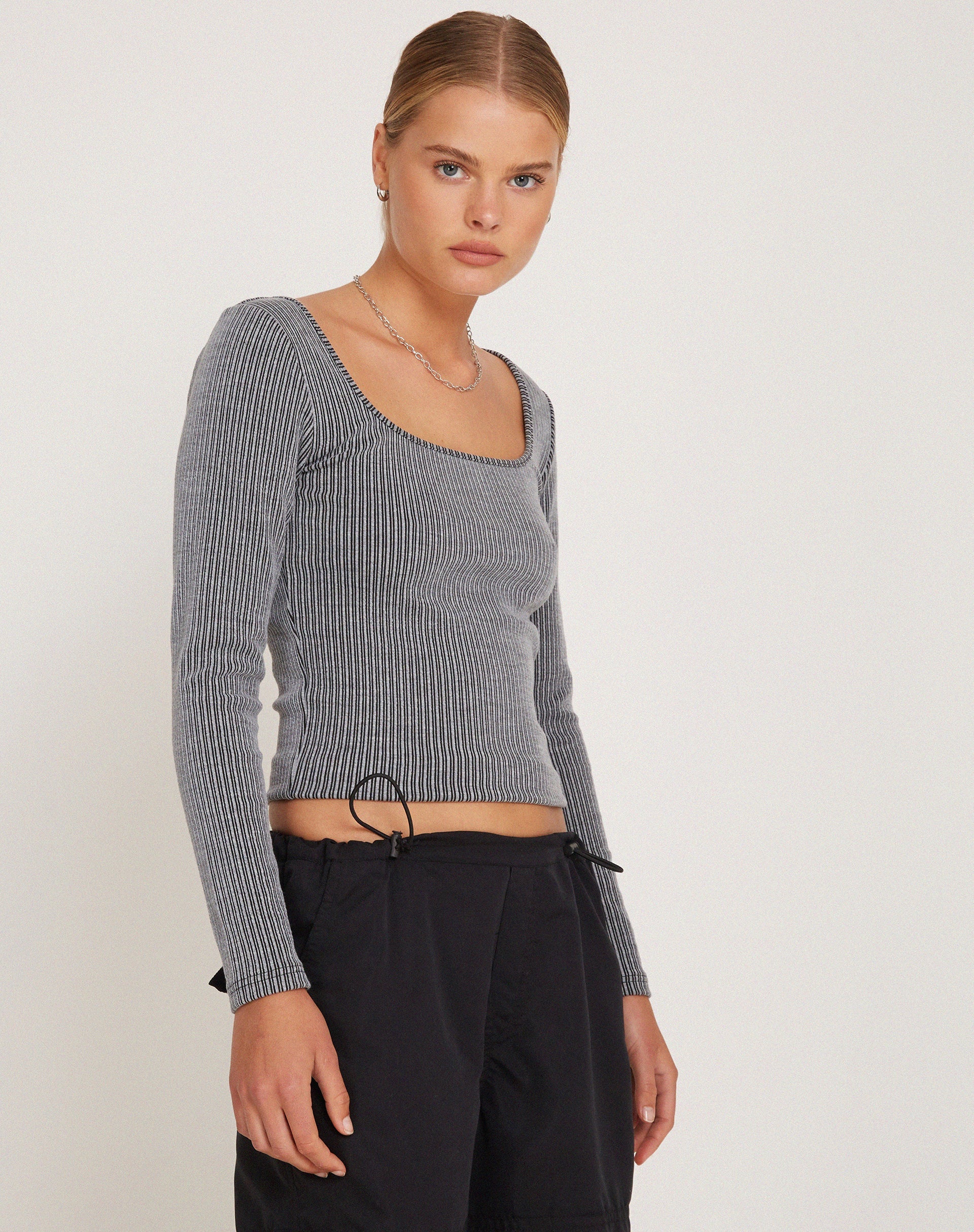 Image de Bonlo Long Sleeve Top in Two Tone Rib Grey