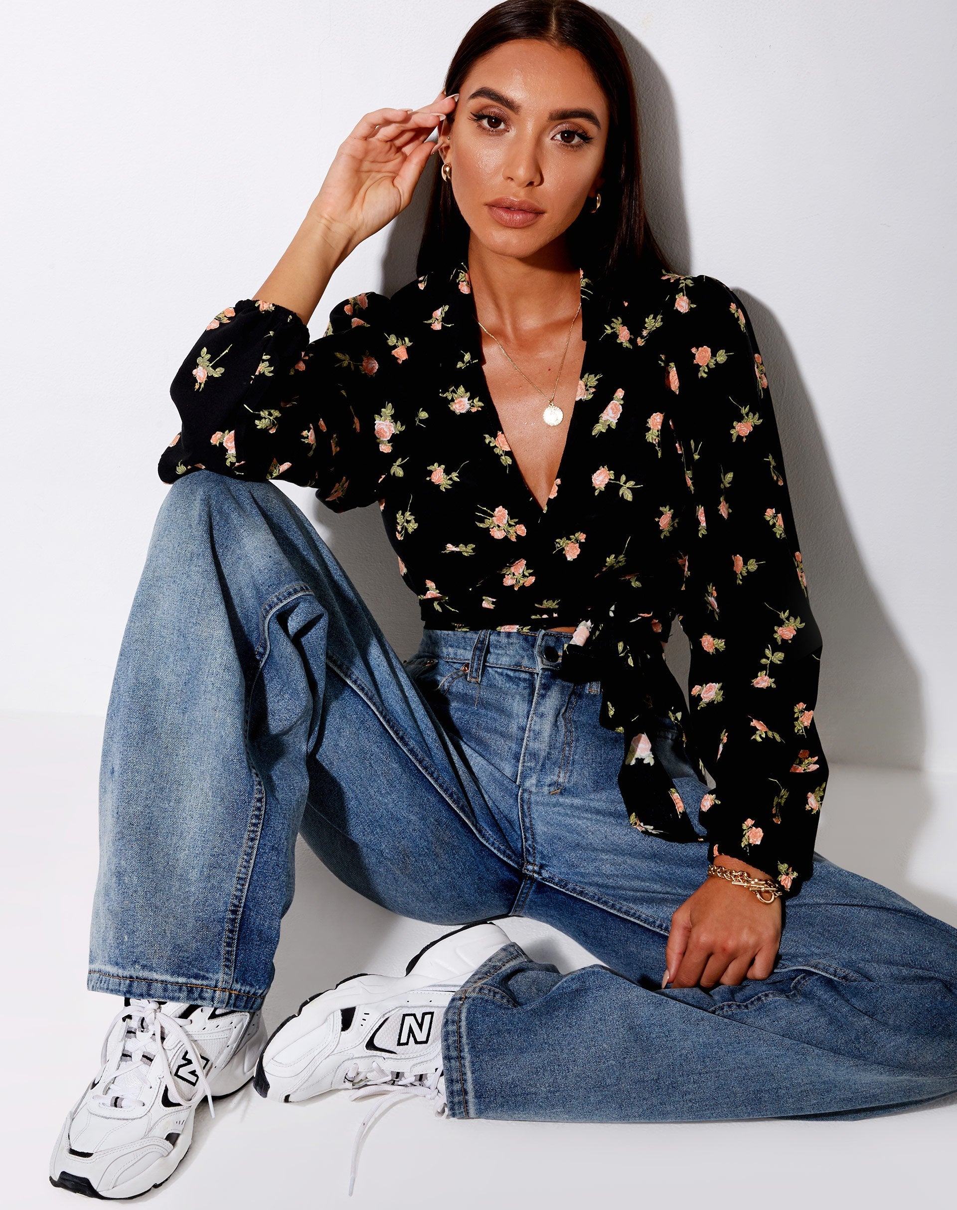 Image de Briza Crop Top in Rose Garden Black