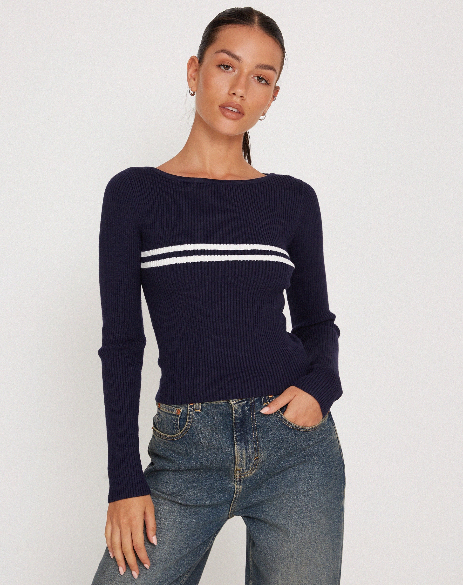 Image de Buana Long Sleeve Top in Dark Navy