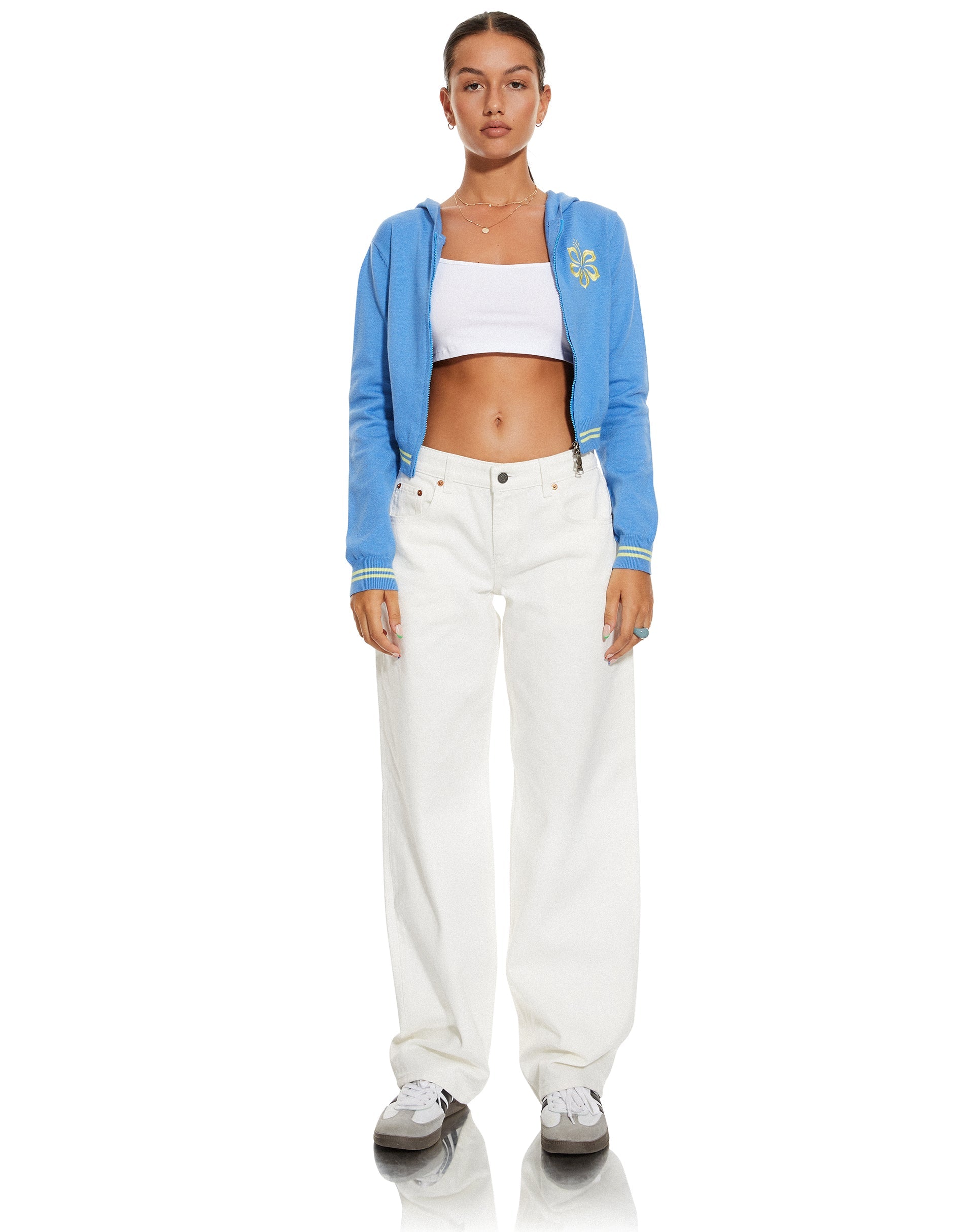 Pull à capuche MOTEL X BARBARA Nakita en bleu hibiscus